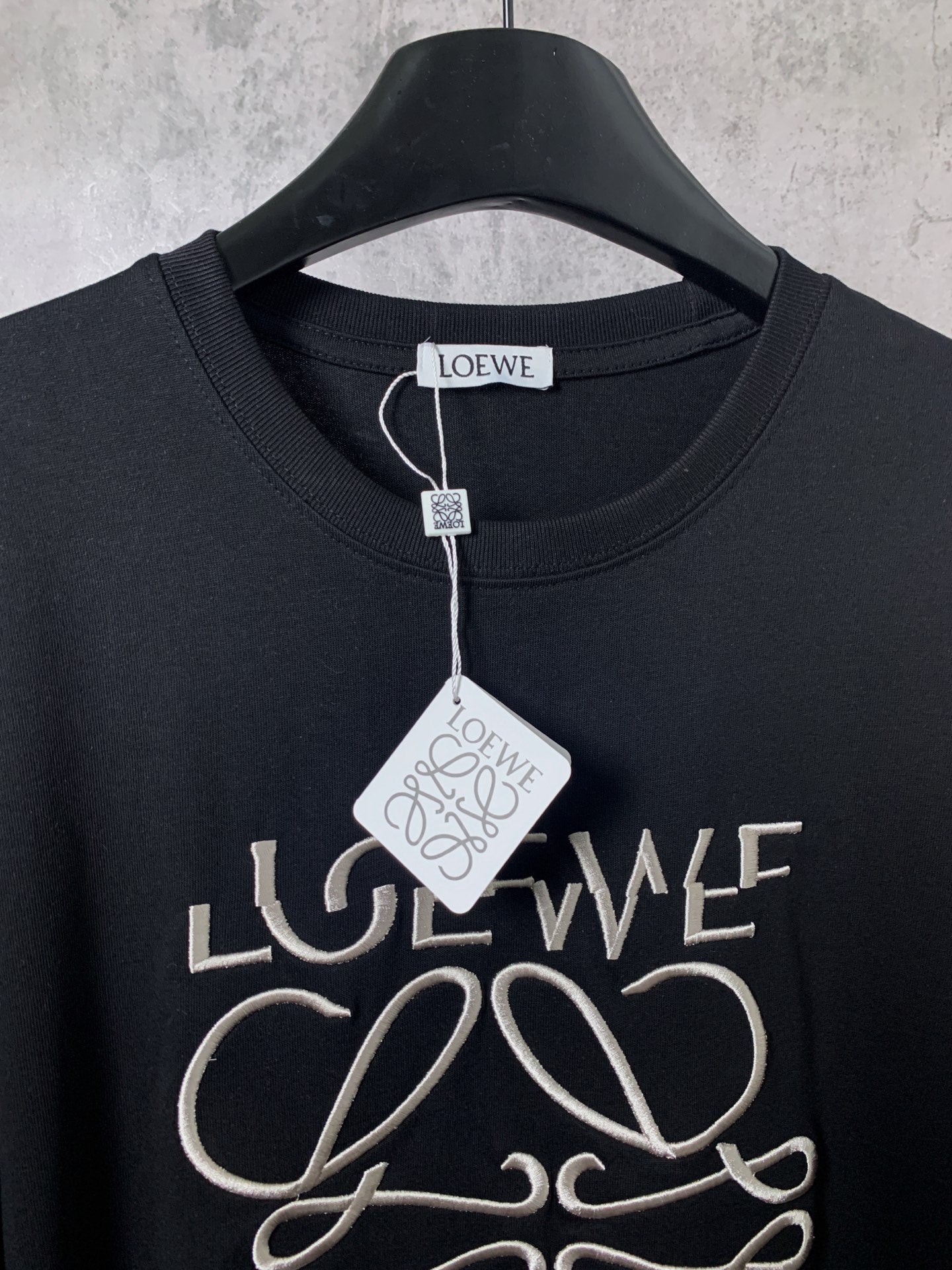 LuxluxHouse Best Quality Clothes T-shirt Loewe