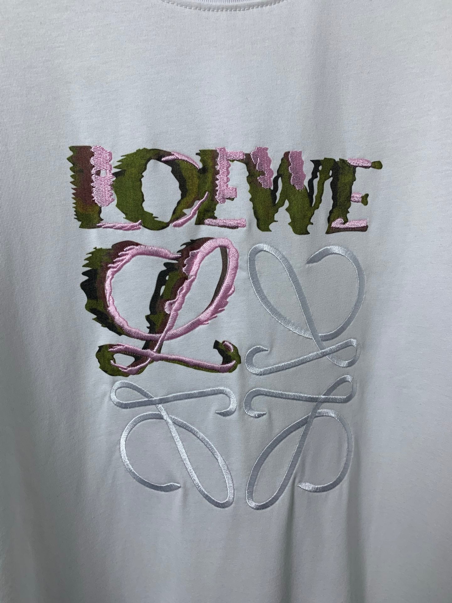 LuxluxHouse Best Quality Clothes T-shirt Loewe