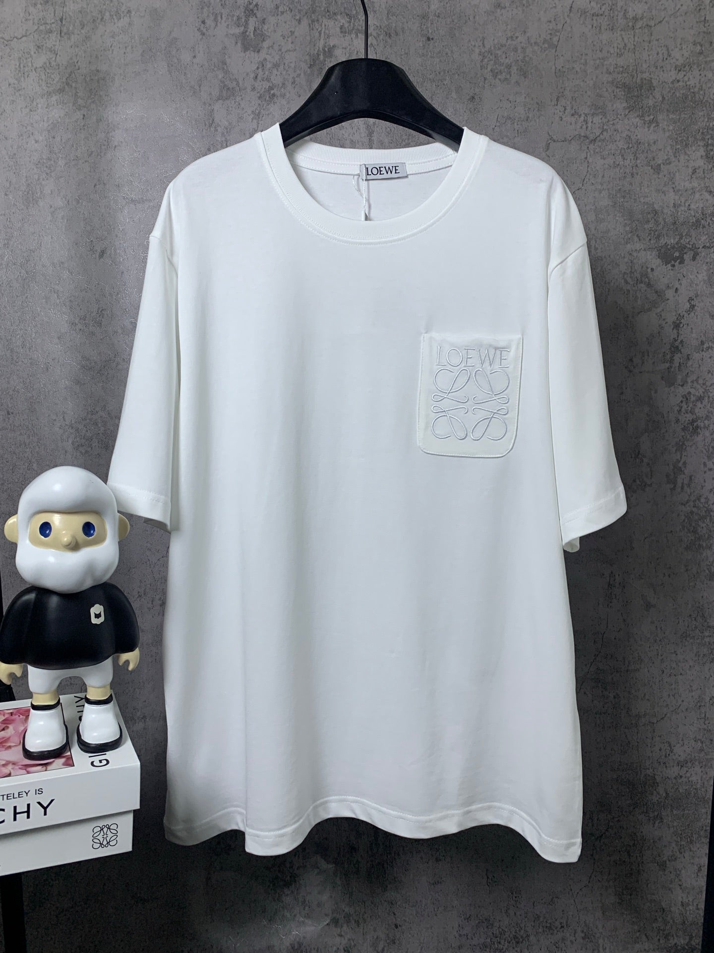 LuxluxHouse Best Quality Clothes T-shirt Loewe