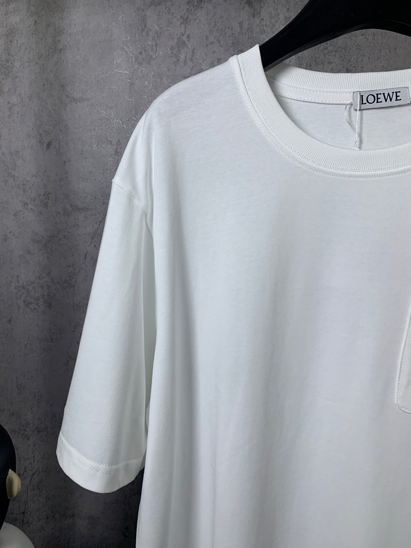 LuxluxHouse Best Quality Clothes T-shirt Loewe