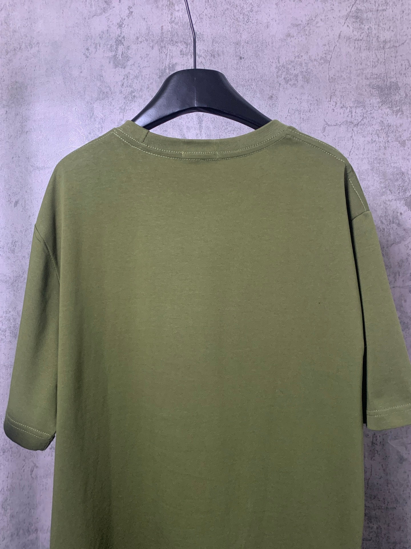 LuxluxHouse Best Quality Clothes T-shirt Loewe