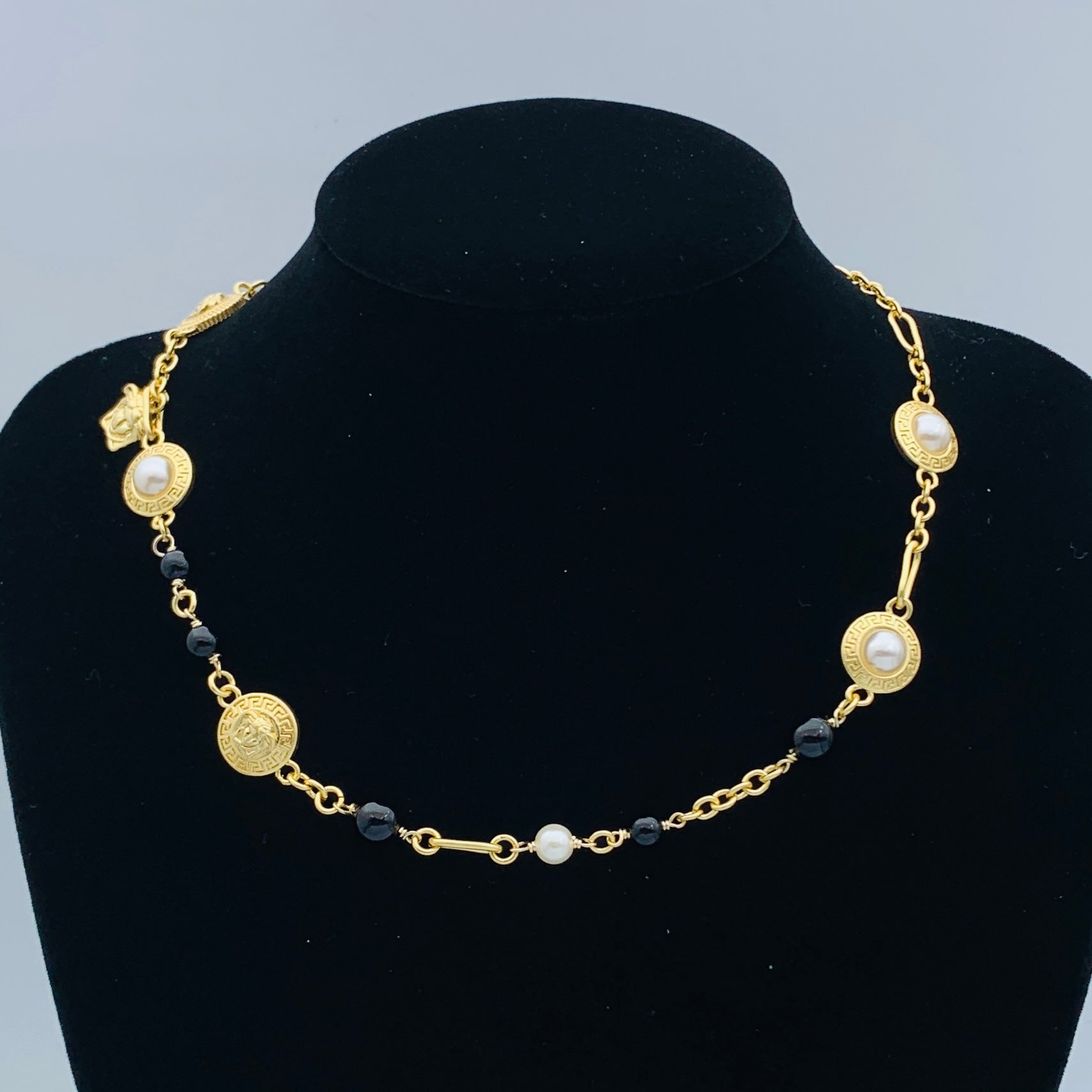 LuxluxHouse Low Price And High Quality Accessories Versace
