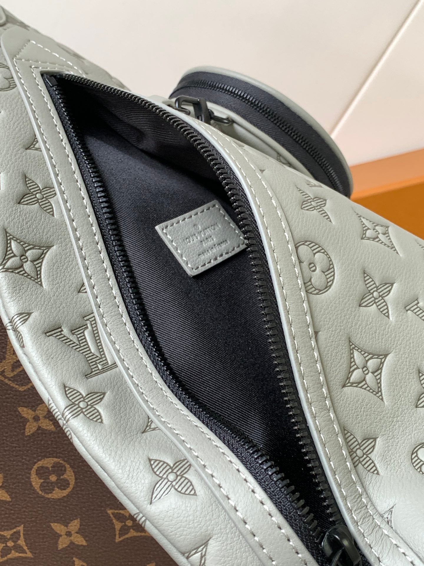 LuxluxHouse Best Quality Bags Louis Vuitton Men