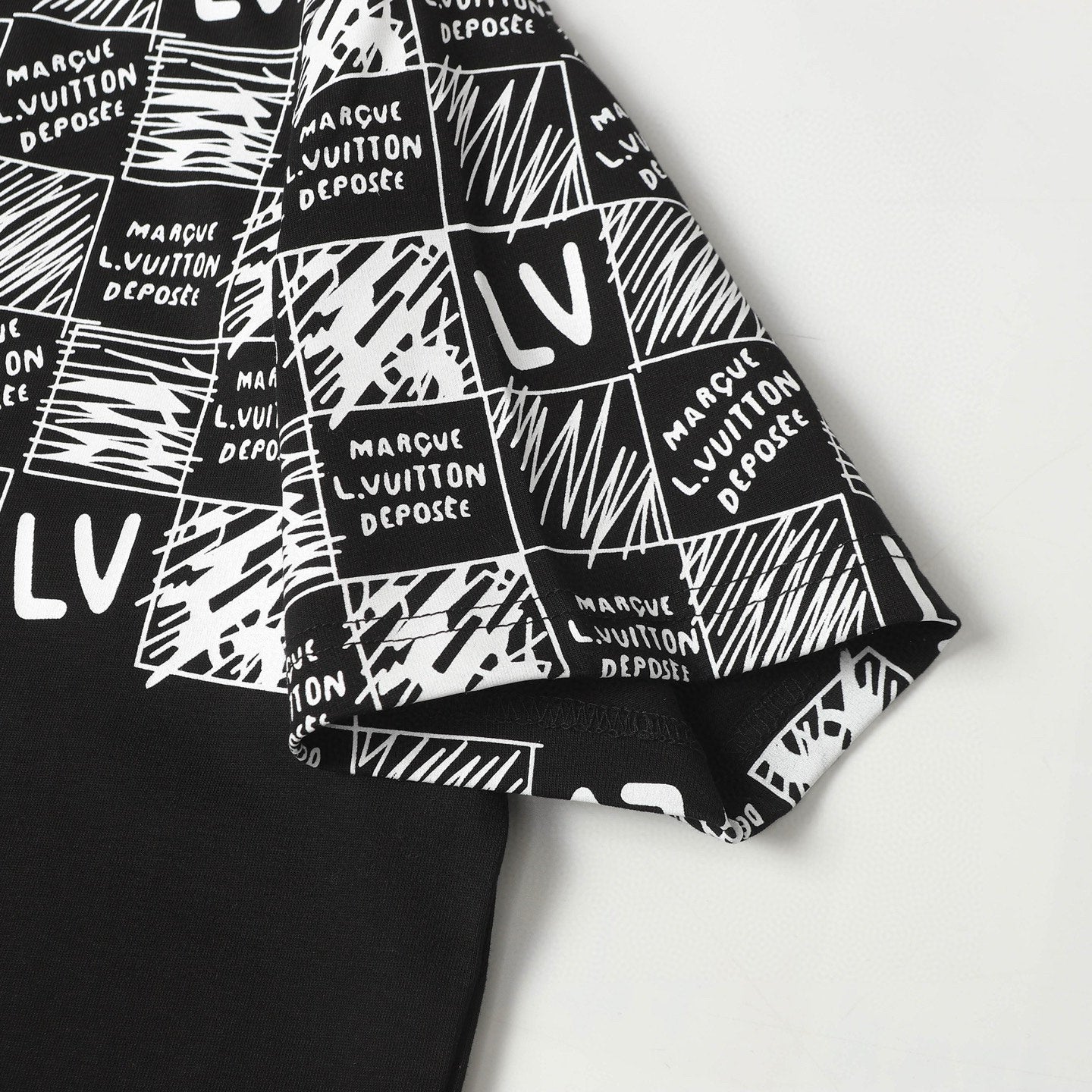 LuxluxHouse Best Quality Clothes T-shirt Louis Vuitton