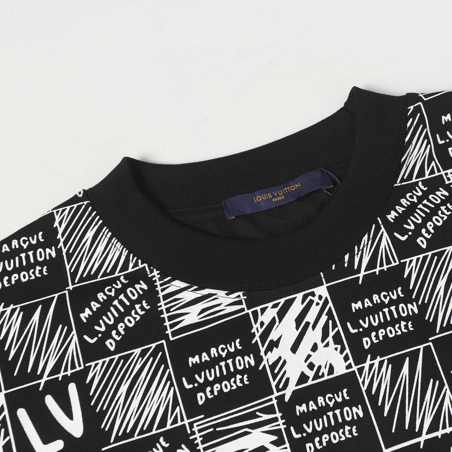 LuxluxHouse Best Quality Clothes T-shirt Louis Vuitton