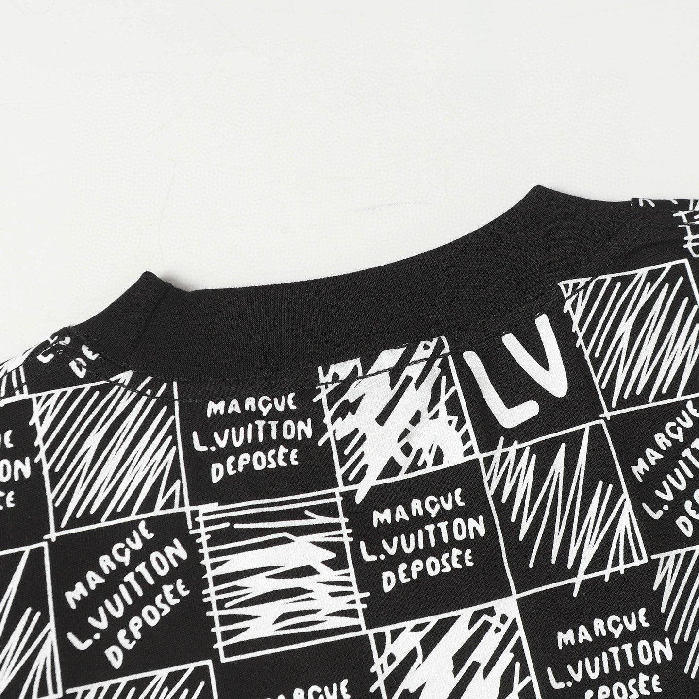 LuxluxHouse Best Quality Clothes T-shirt Louis Vuitton