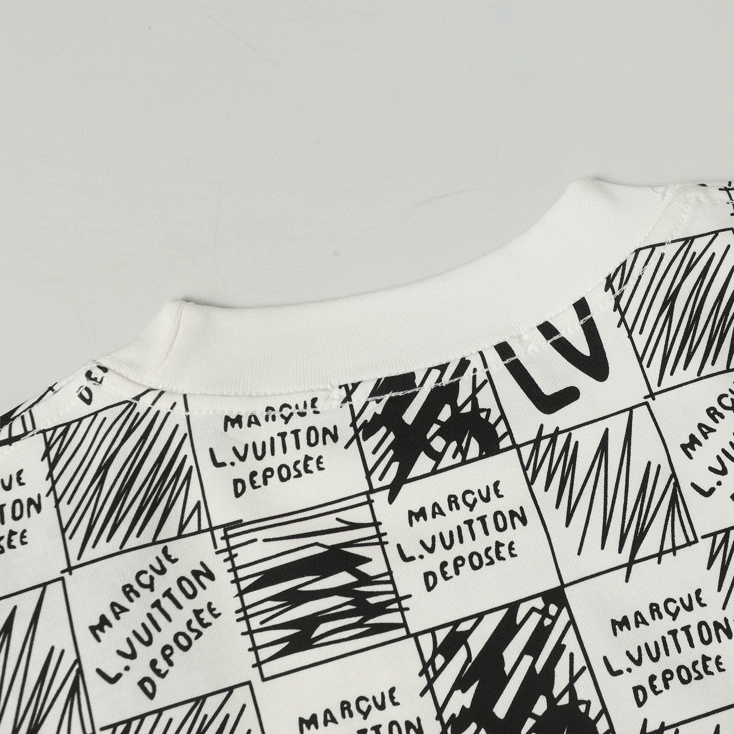 LuxluxHouse Best Quality Clothes T-shirt Louis Vuitton