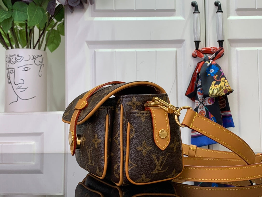 LuxluxHouse Best Quality Bags Louis Vuitton Men