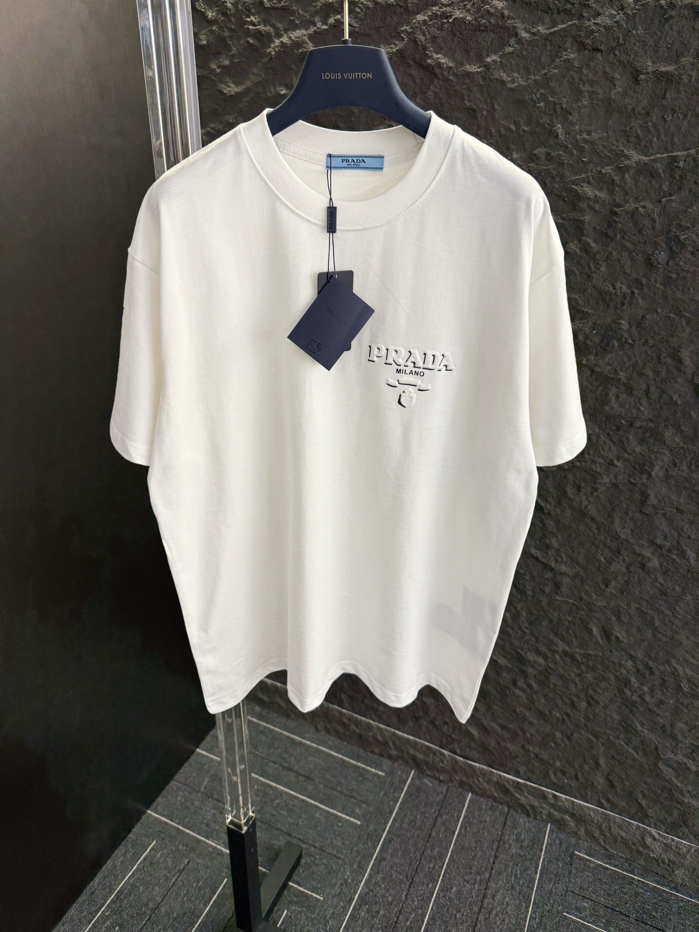 LuxluxHouse Best Quality Clothes T-shirt Prada