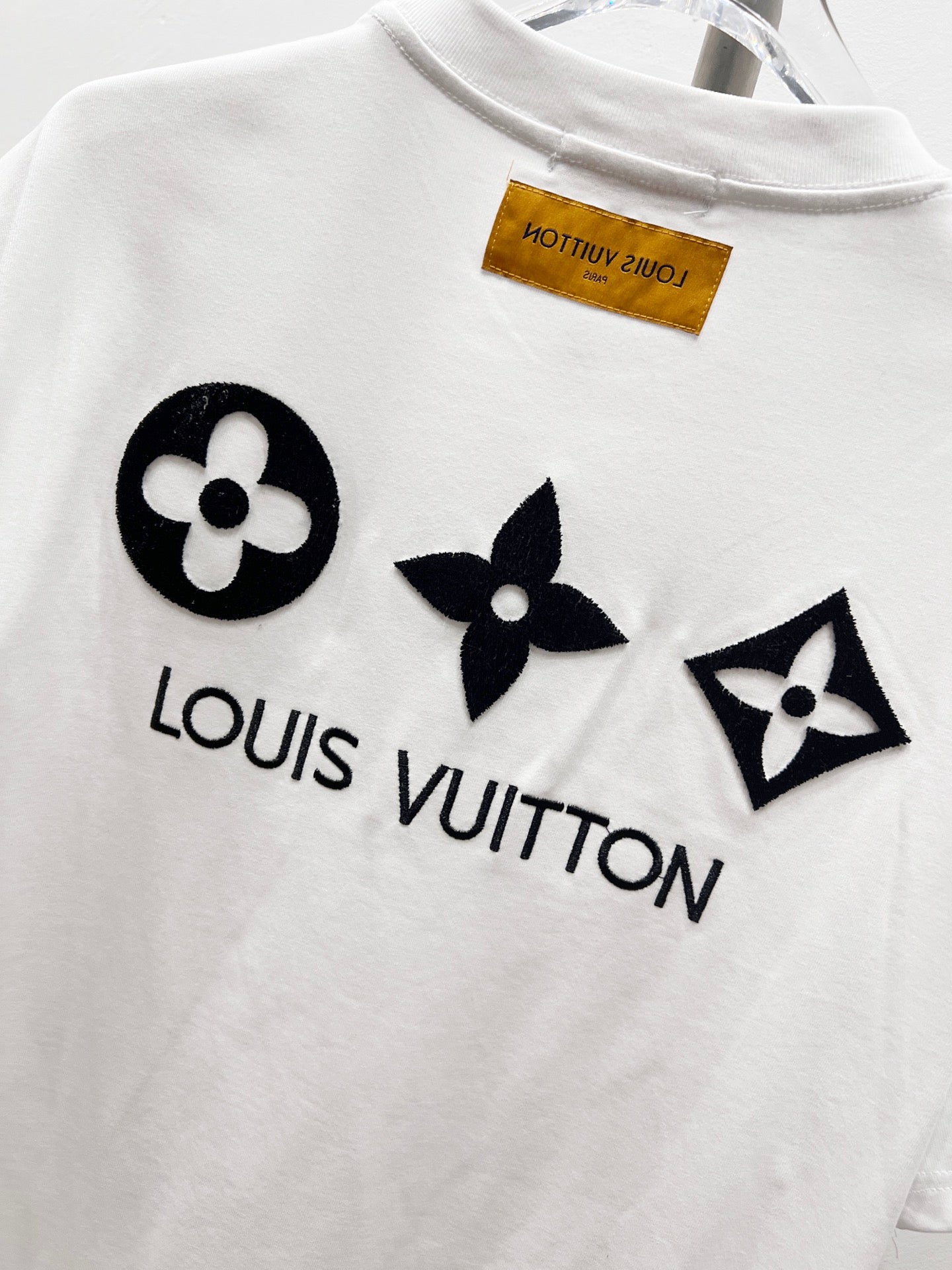 LuxluxHouse Best Quality Clothes T-shirt Louis Vuitton