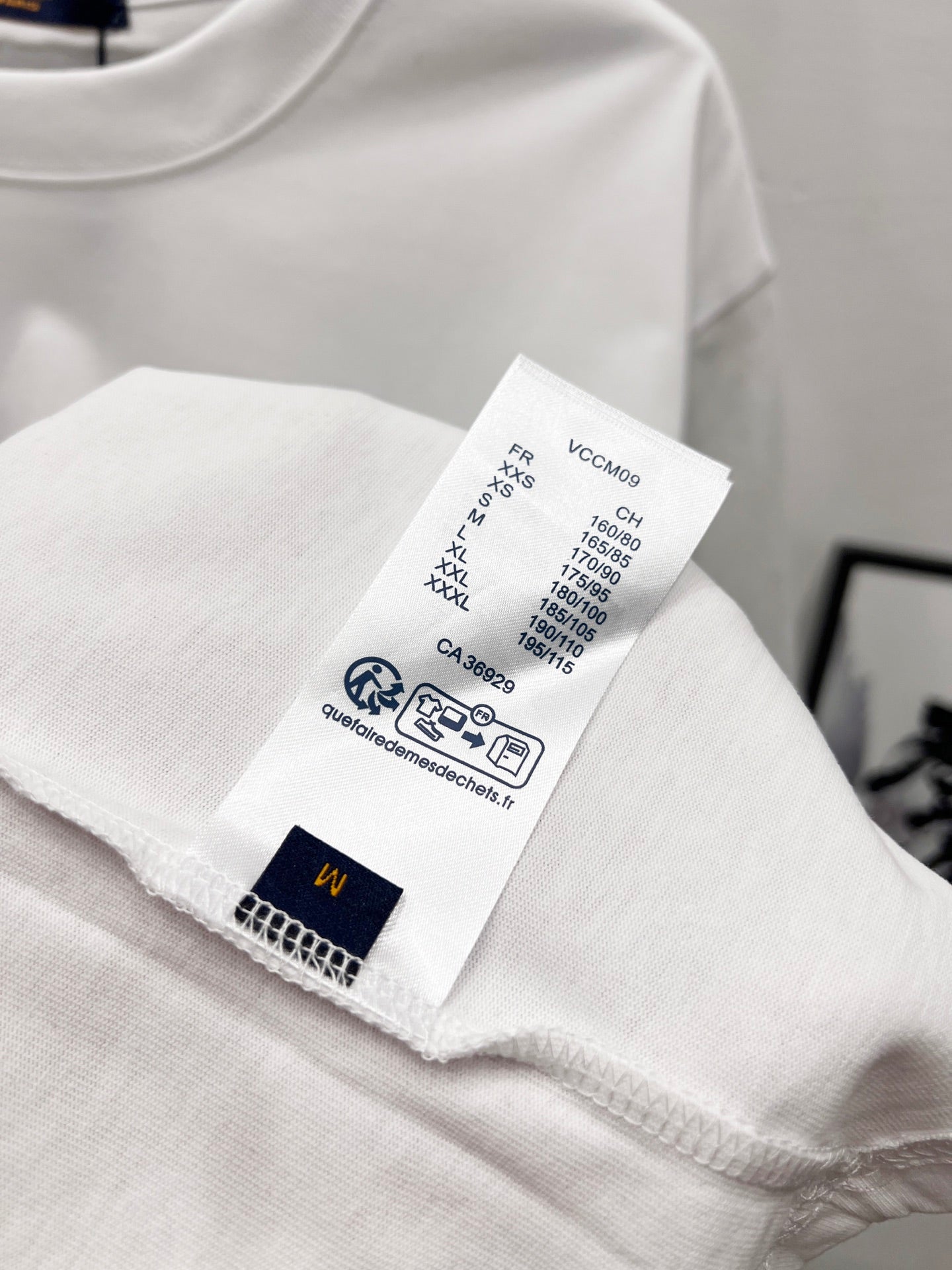 LuxluxHouse Best Quality Clothes T-shirt Louis Vuitton