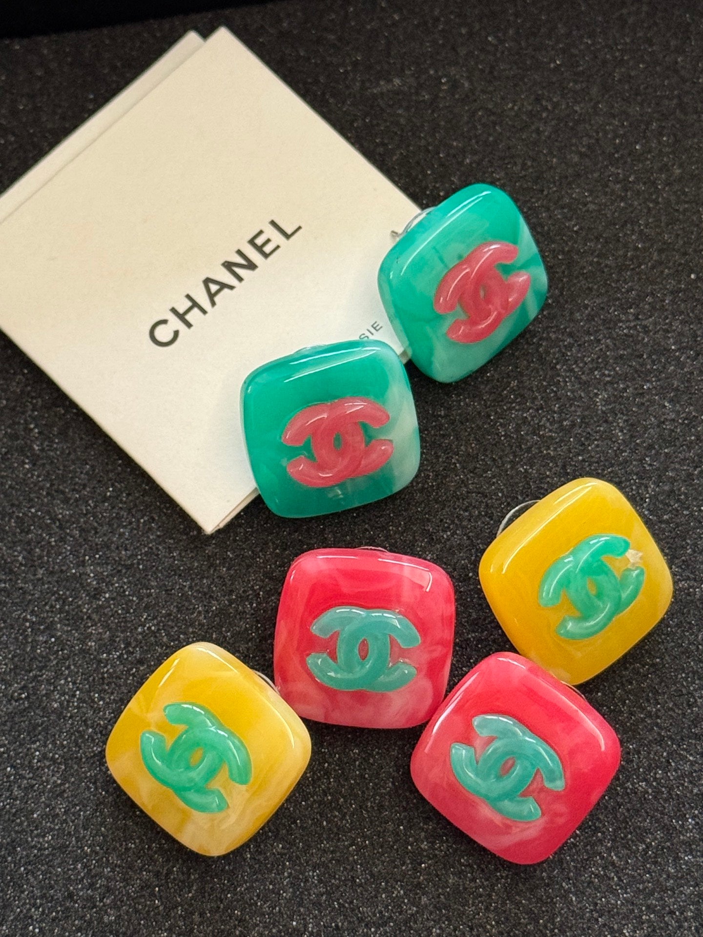 LuxluxHouse Low Price And High Quality Accessories Chanel