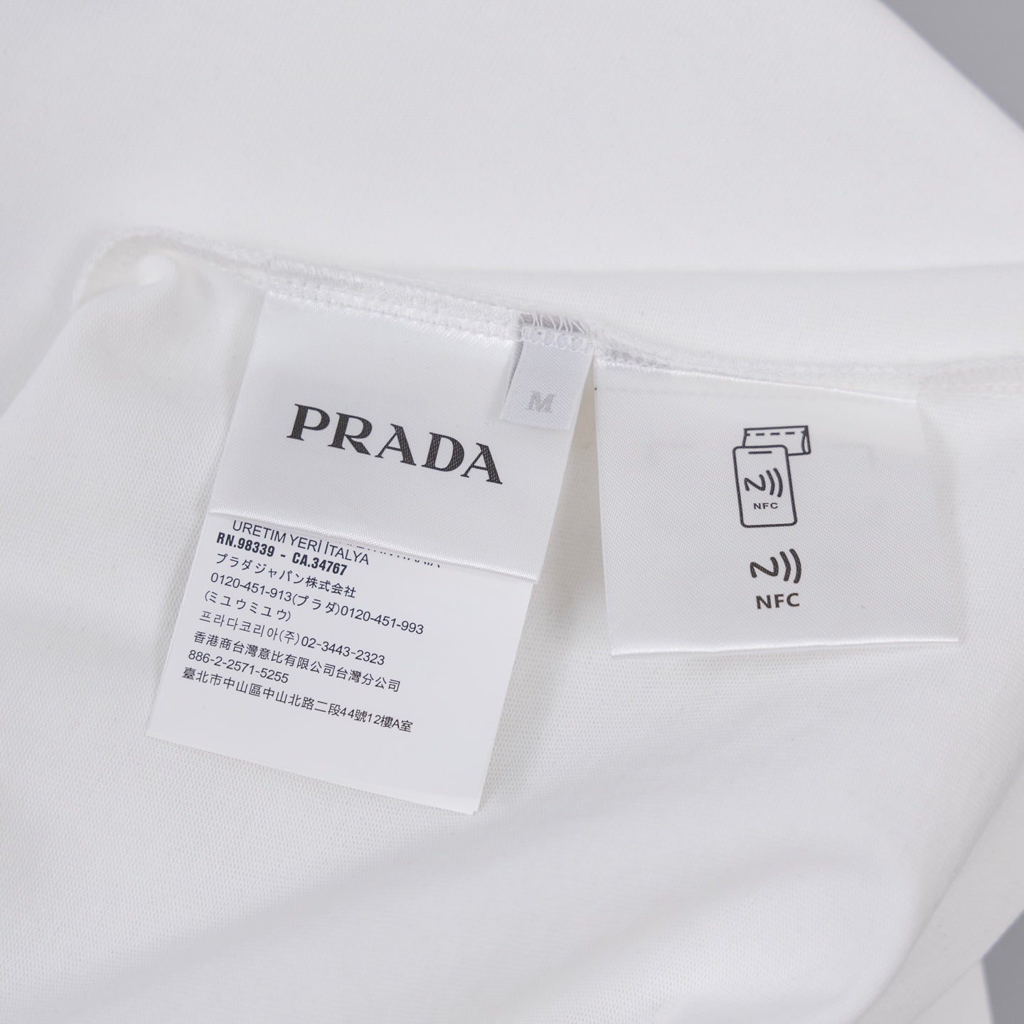 LuxluxHouse Best Quality Clothes T-shirt Prada