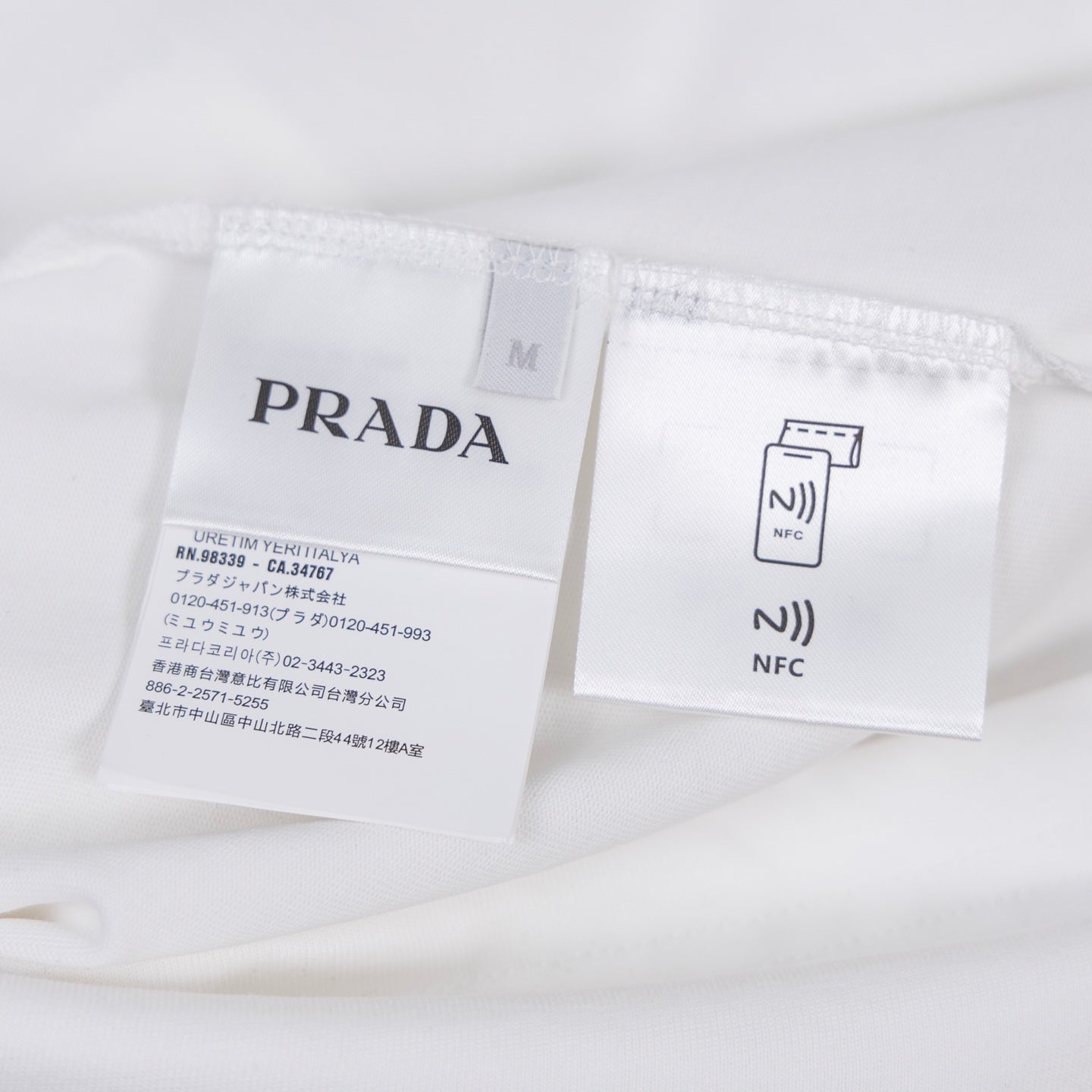 LuxluxHouse Best Quality Clothes T-shirt Prada