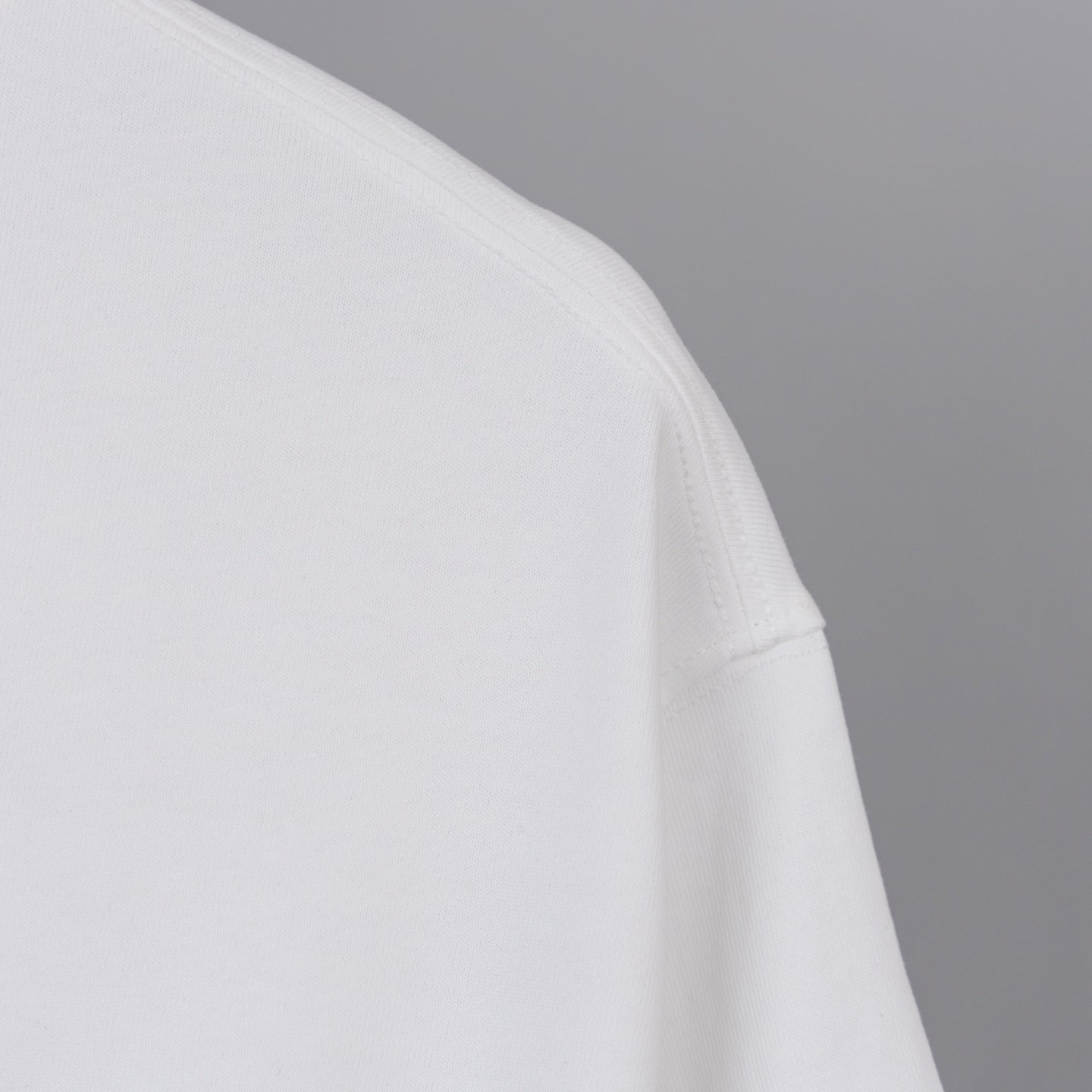 LuxluxHouse Best Quality Clothes T-shirt Prada