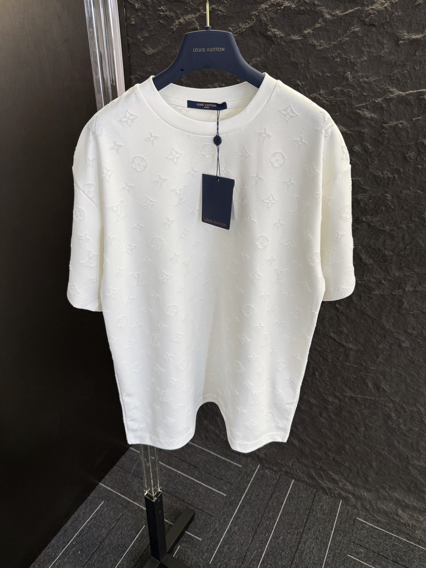 LuxluxHouse Best Quality Clothes T-shirt Louis Vuitton