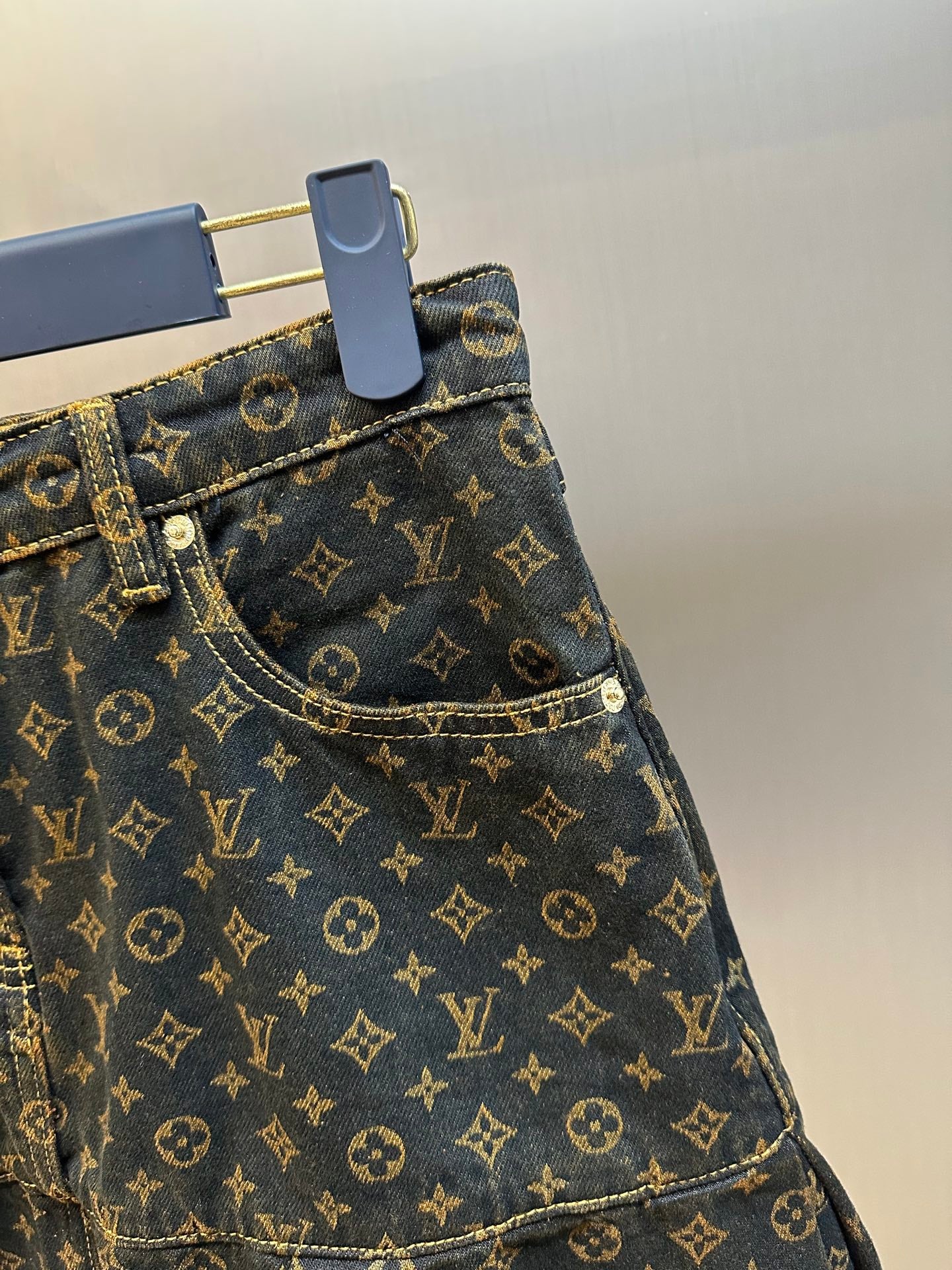 LuxluxHouse Best Quality Clothes Pants Louis Vuitton