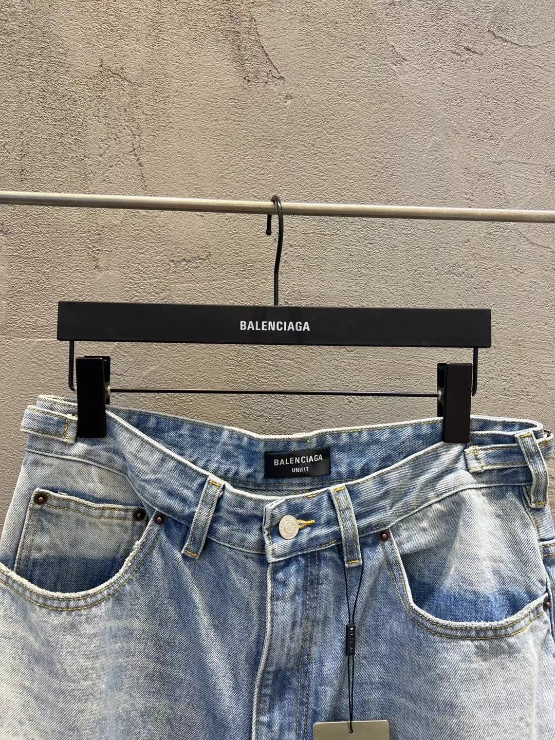 LuxluxHouse Best Quality Clothes Balenciaga Pants