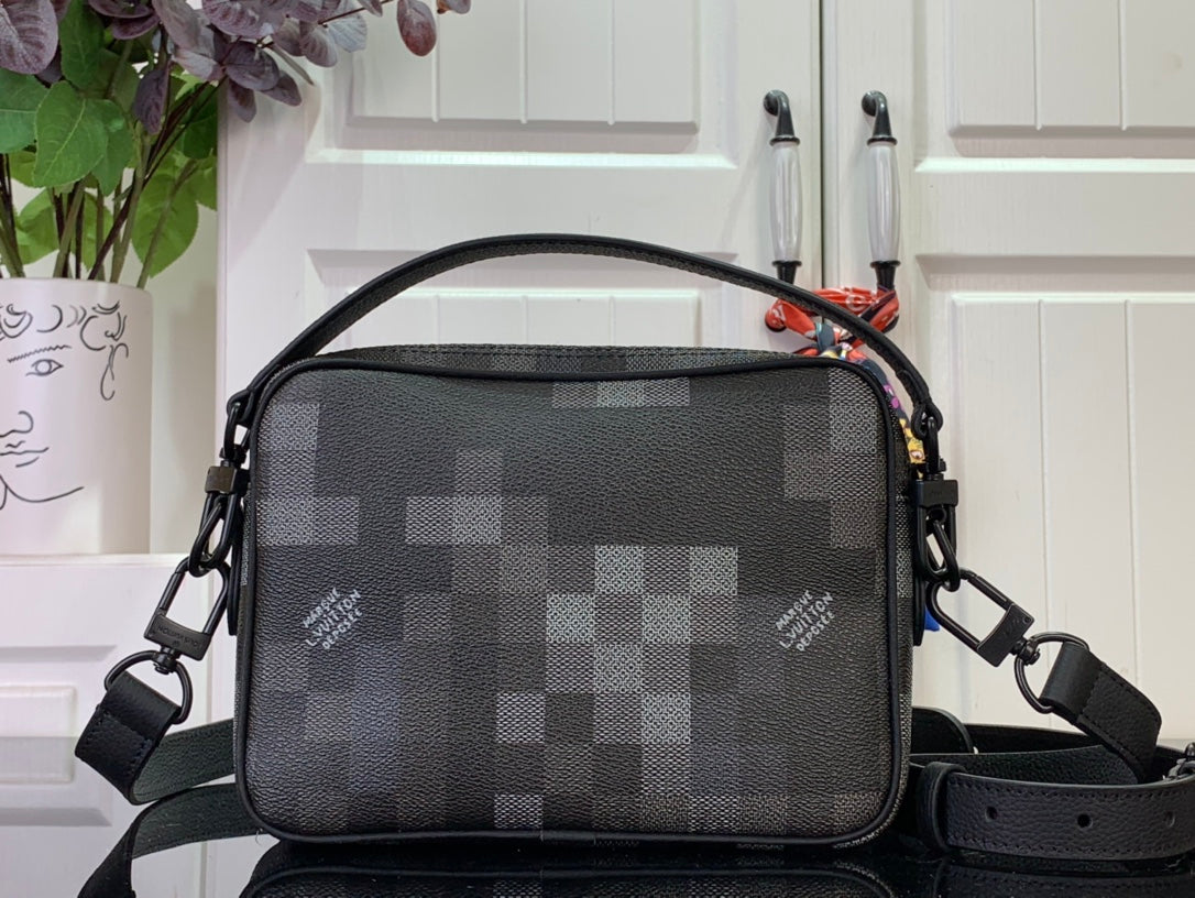 LuxluxHouse Best Quality Bags Louis Vuitton Men