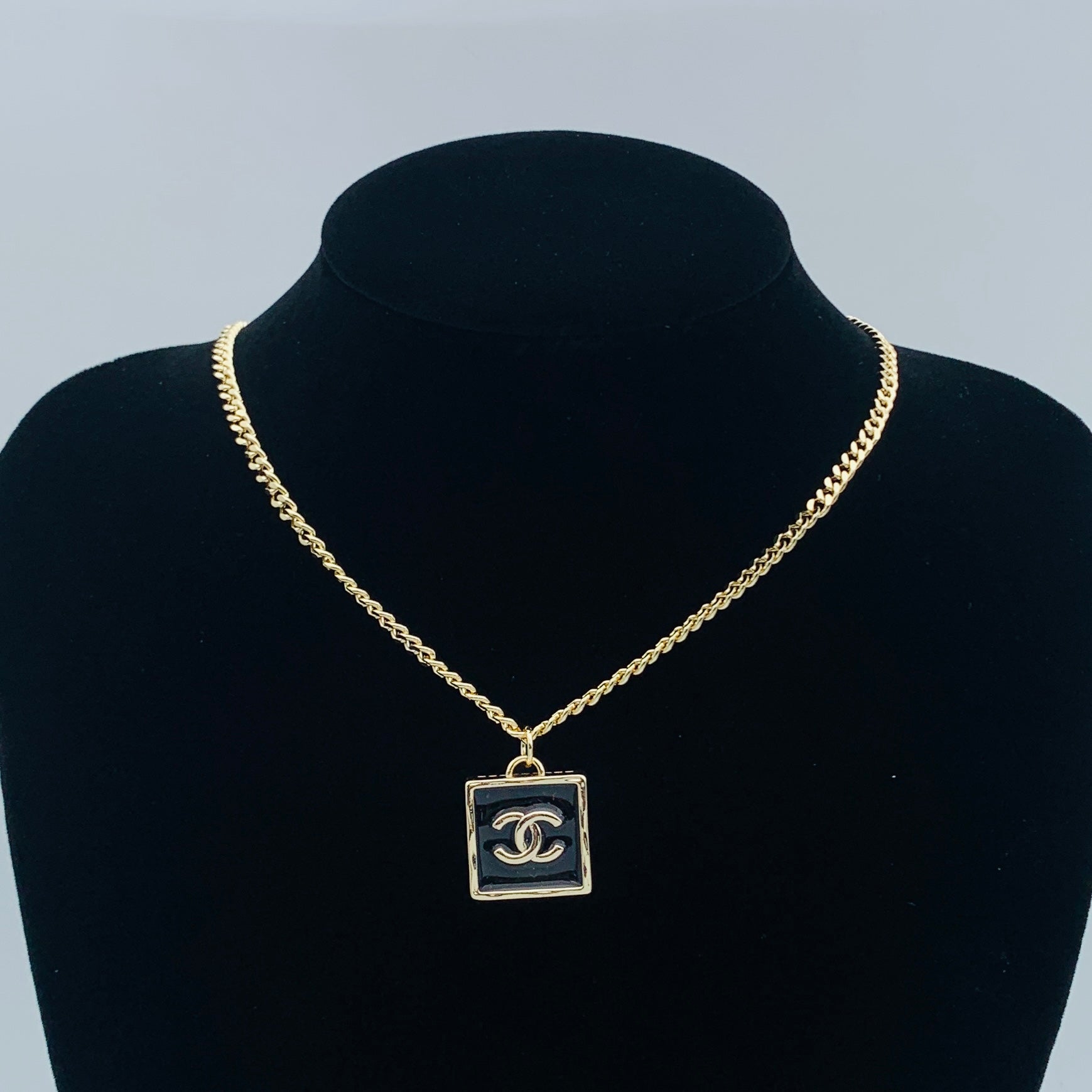 LuxluxHouse Low Price And High Quality Accessories Chanel