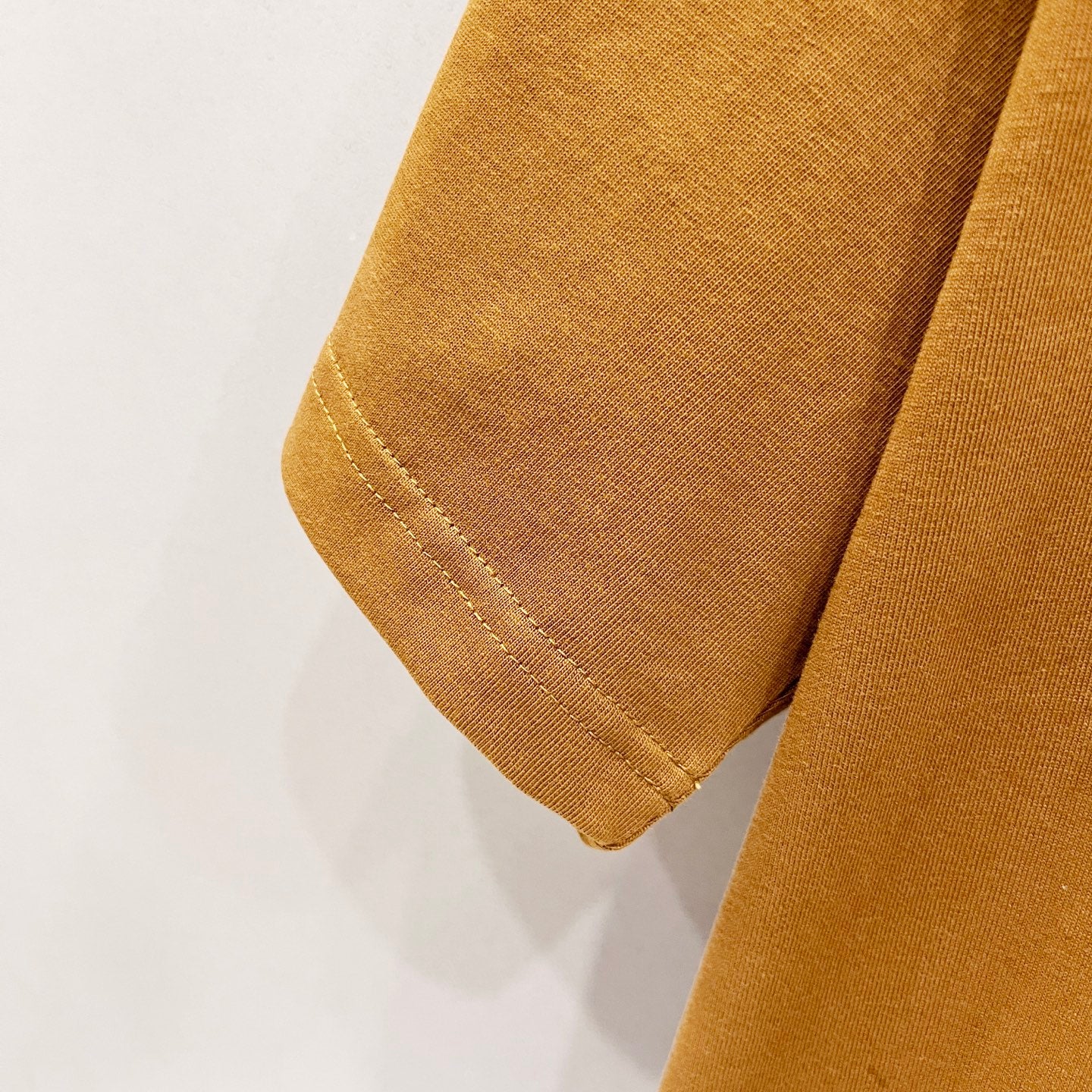 LuxluxHouse Best Quality Clothes T-shirt Loewe