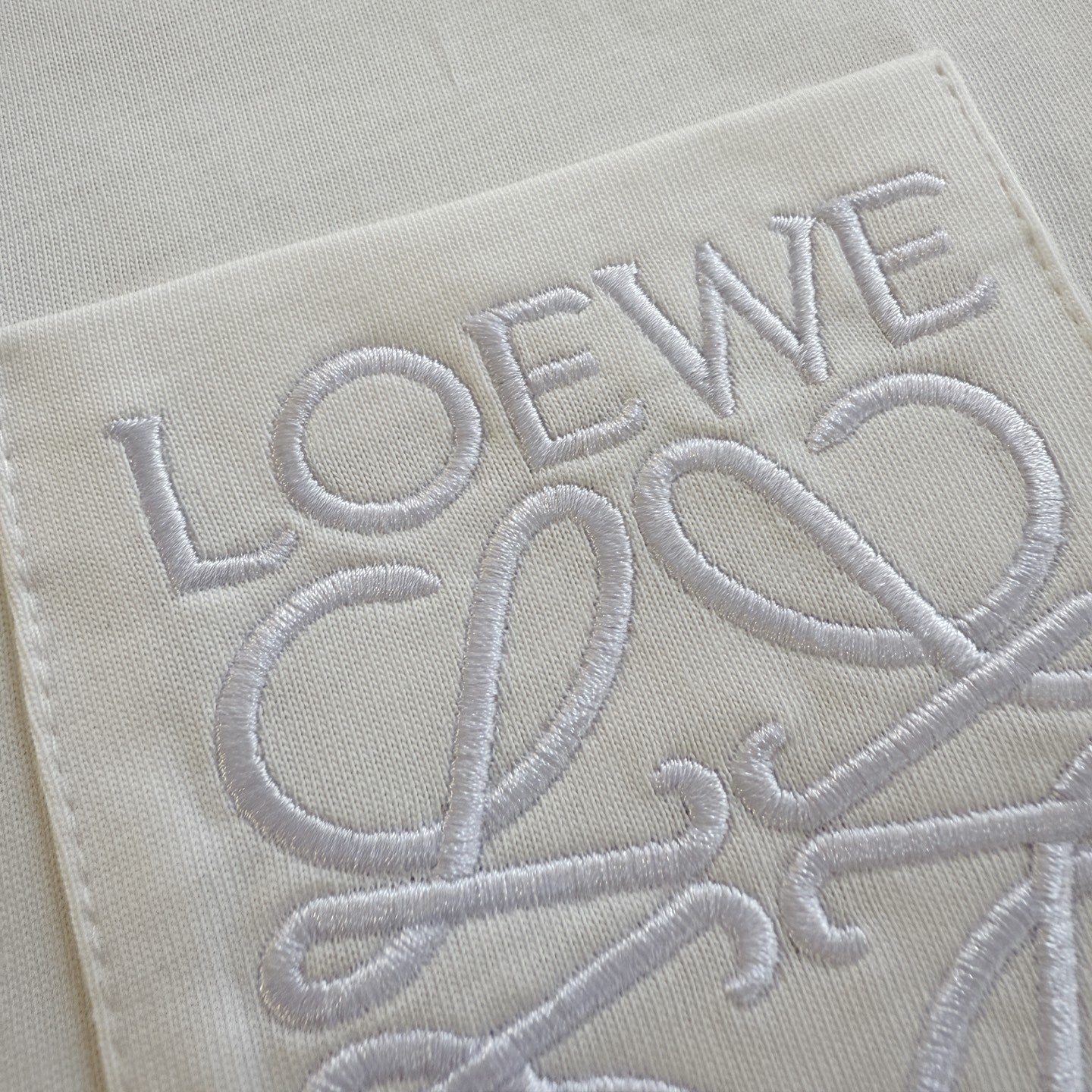 LuxluxHouse Best Quality Clothes T-shirt Loewe
