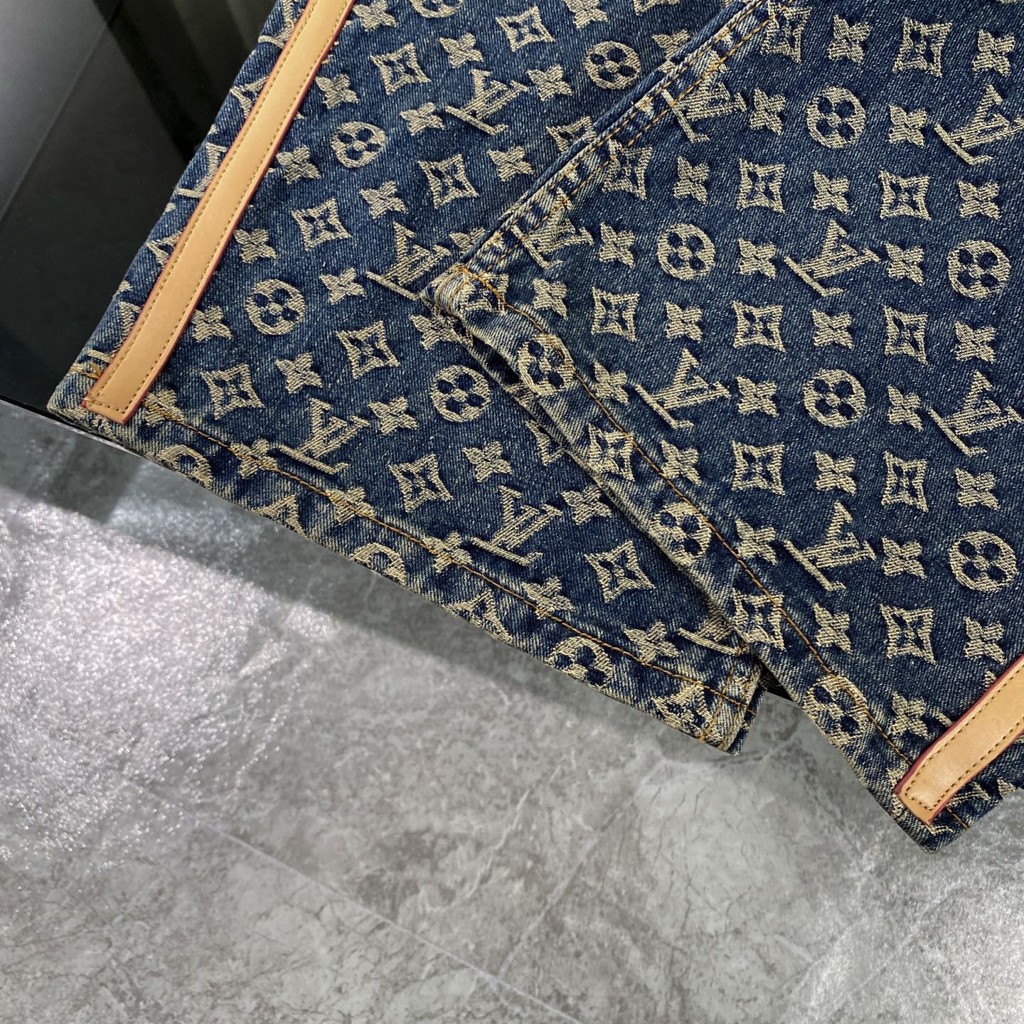 LuxluxHouse Best Quality Clothes Pants Louis Vuitton