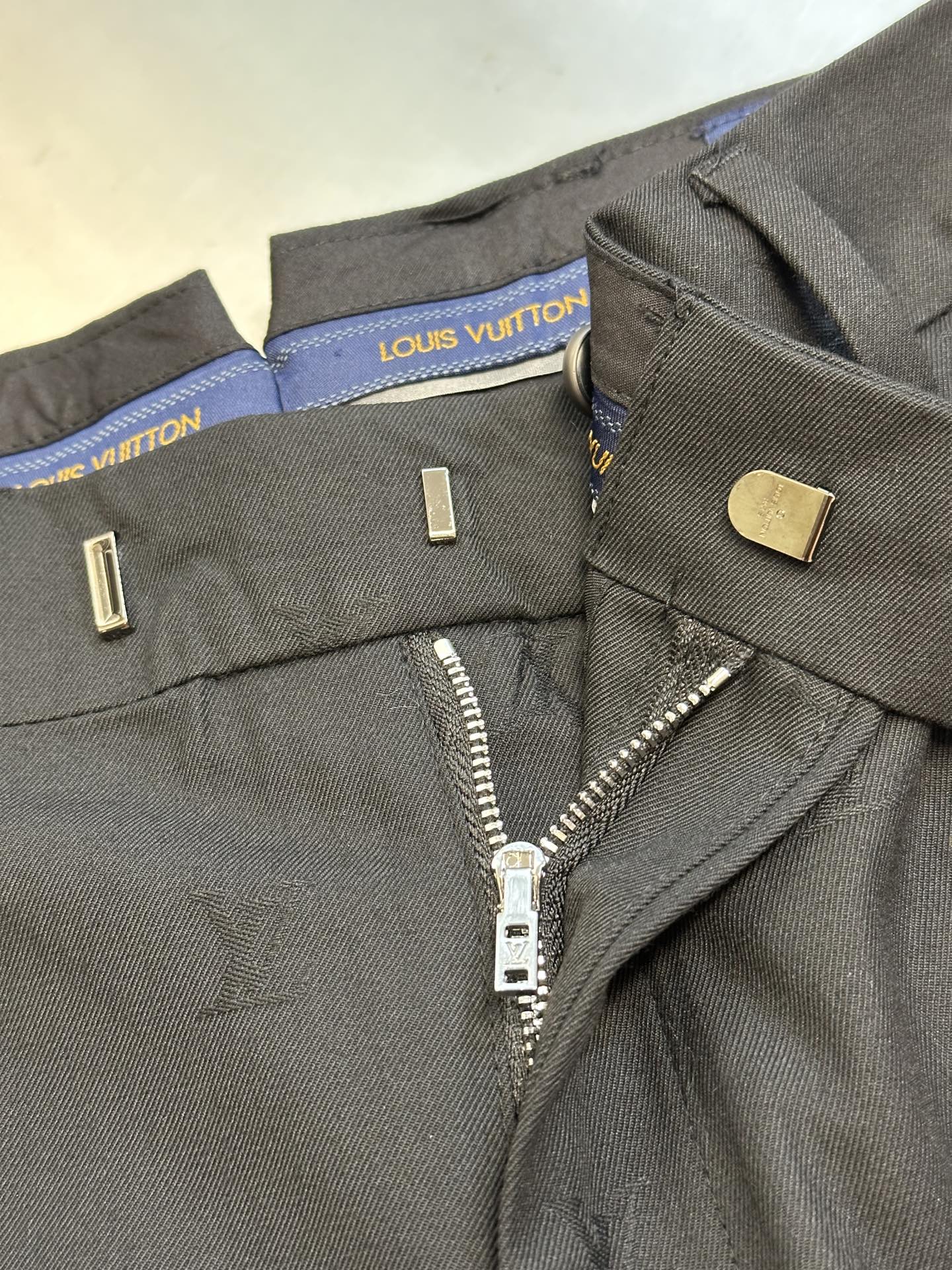 LuxluxHouse Best Quality Clothes Pants Louis Vuitton