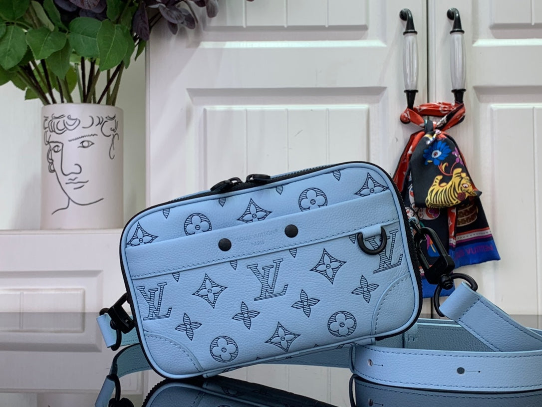 LuxluxHouse Best Quality Bags Louis Vuitton Men