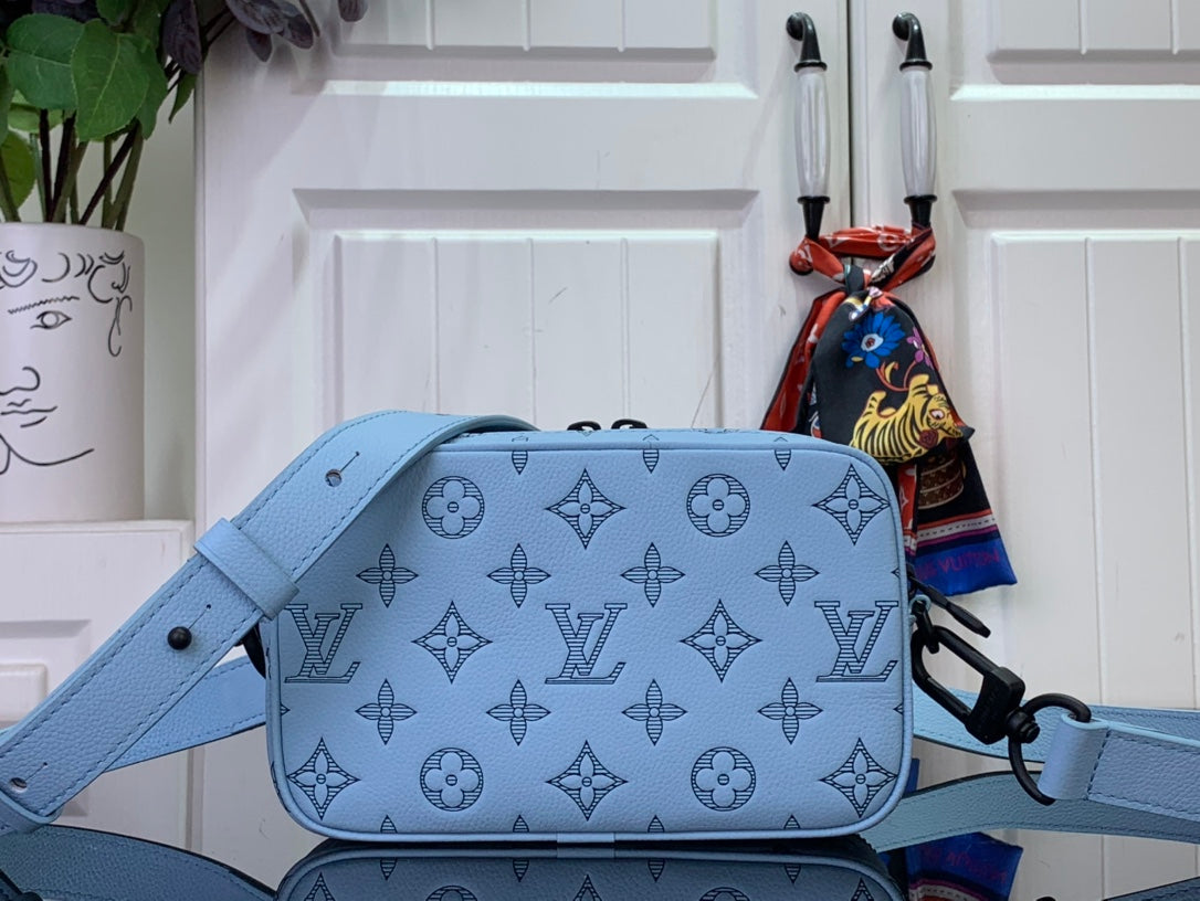 LuxluxHouse Best Quality Bags Louis Vuitton Men