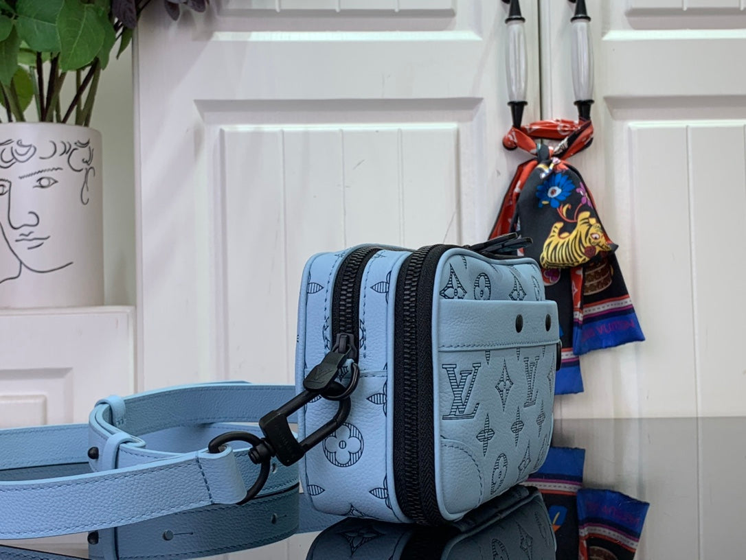 LuxluxHouse Best Quality Bags Louis Vuitton Men