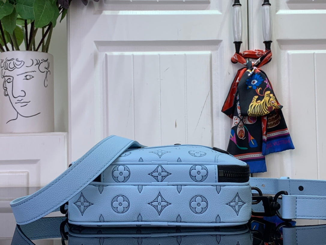 LuxluxHouse Best Quality Bags Louis Vuitton Men