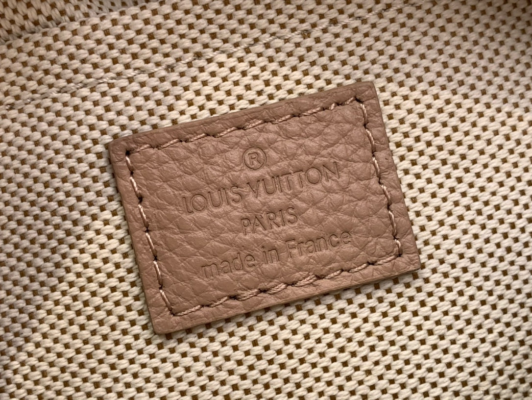 LuxluxHouse Best Quality Bags Louis Vuitton Men