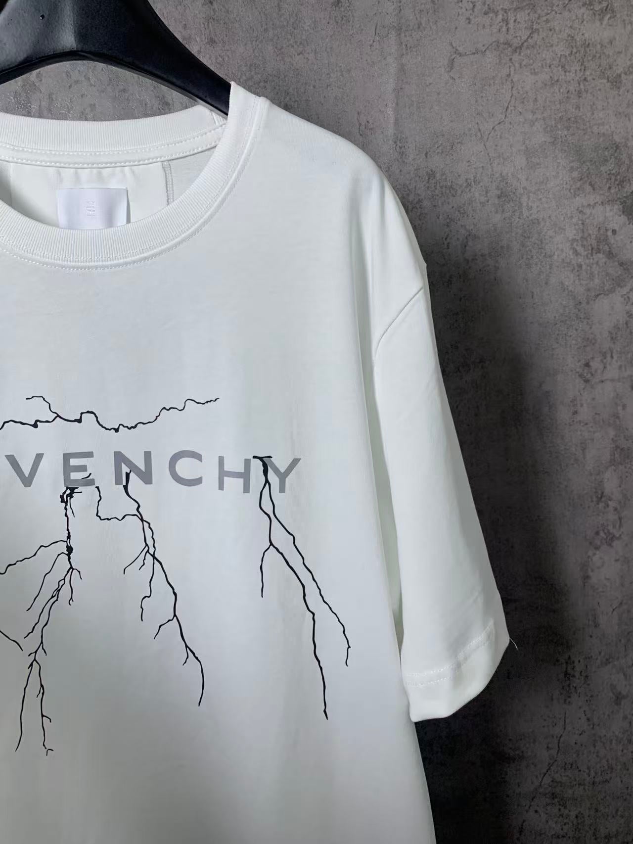 LuxluxHouse Best Quality Clothes Givenchy T-shirt