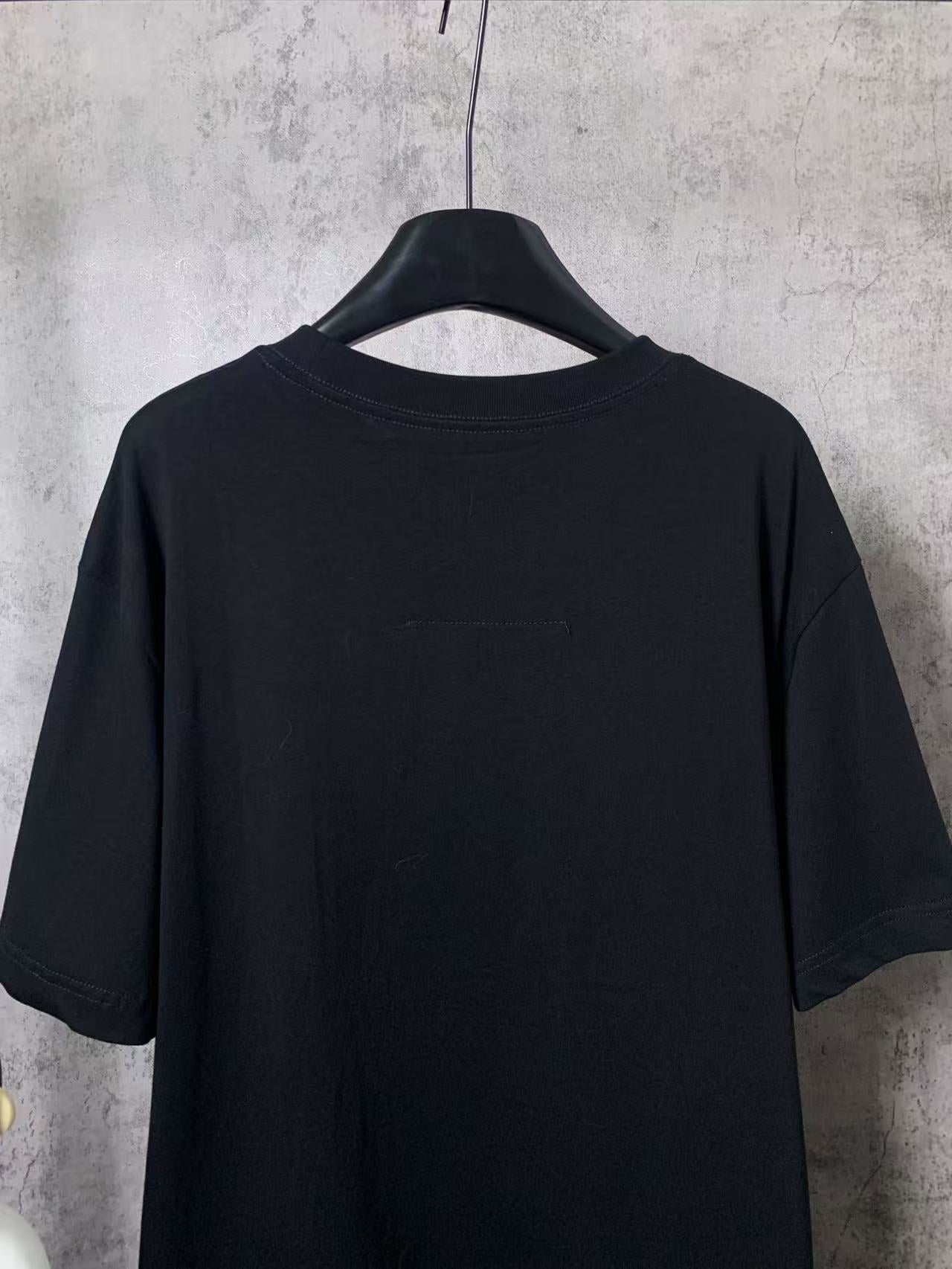 LuxluxHouse Best Quality Clothes Givenchy T-shirt