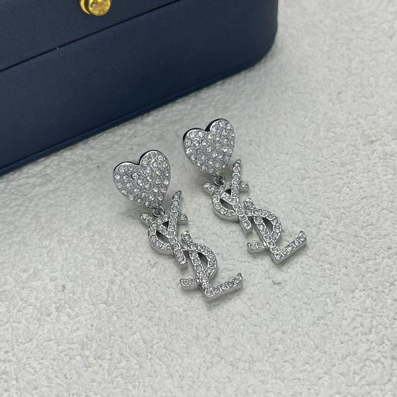 LuxluxHouse Low Price And High Quality Accessories YSL