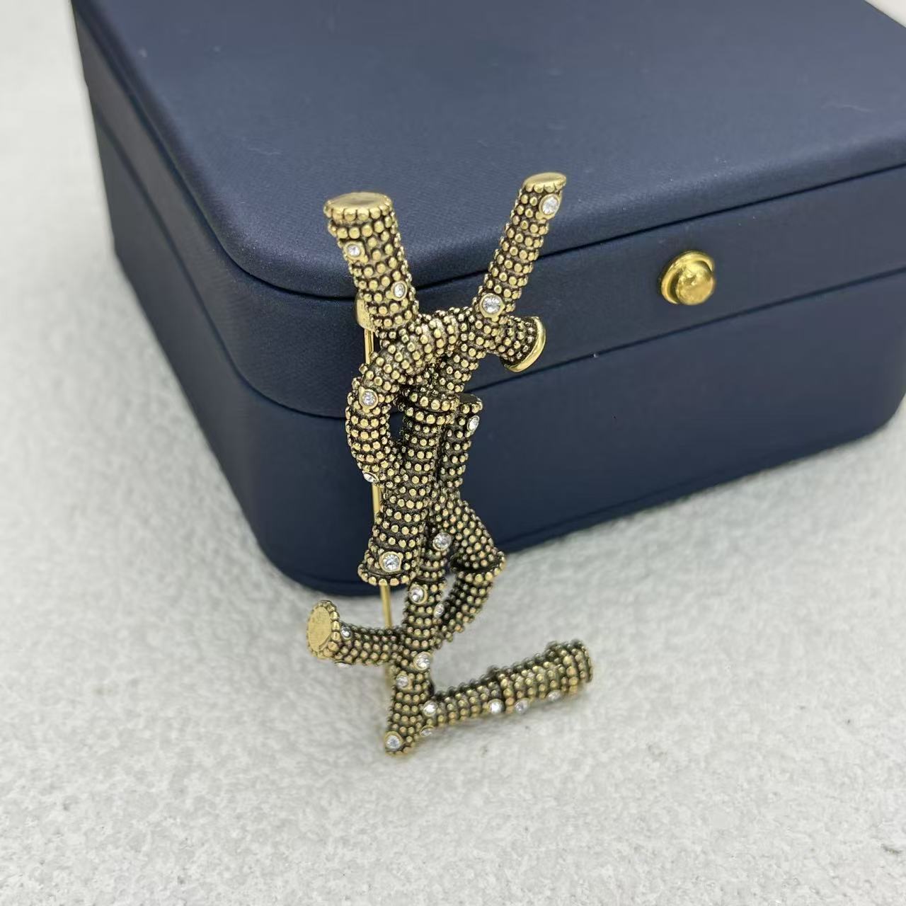 LuxluxHouse Low Price And High Quality Accessories YSL