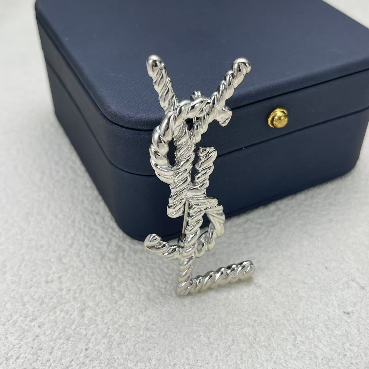LuxluxHouse Low Price And High Quality Accessories YSL