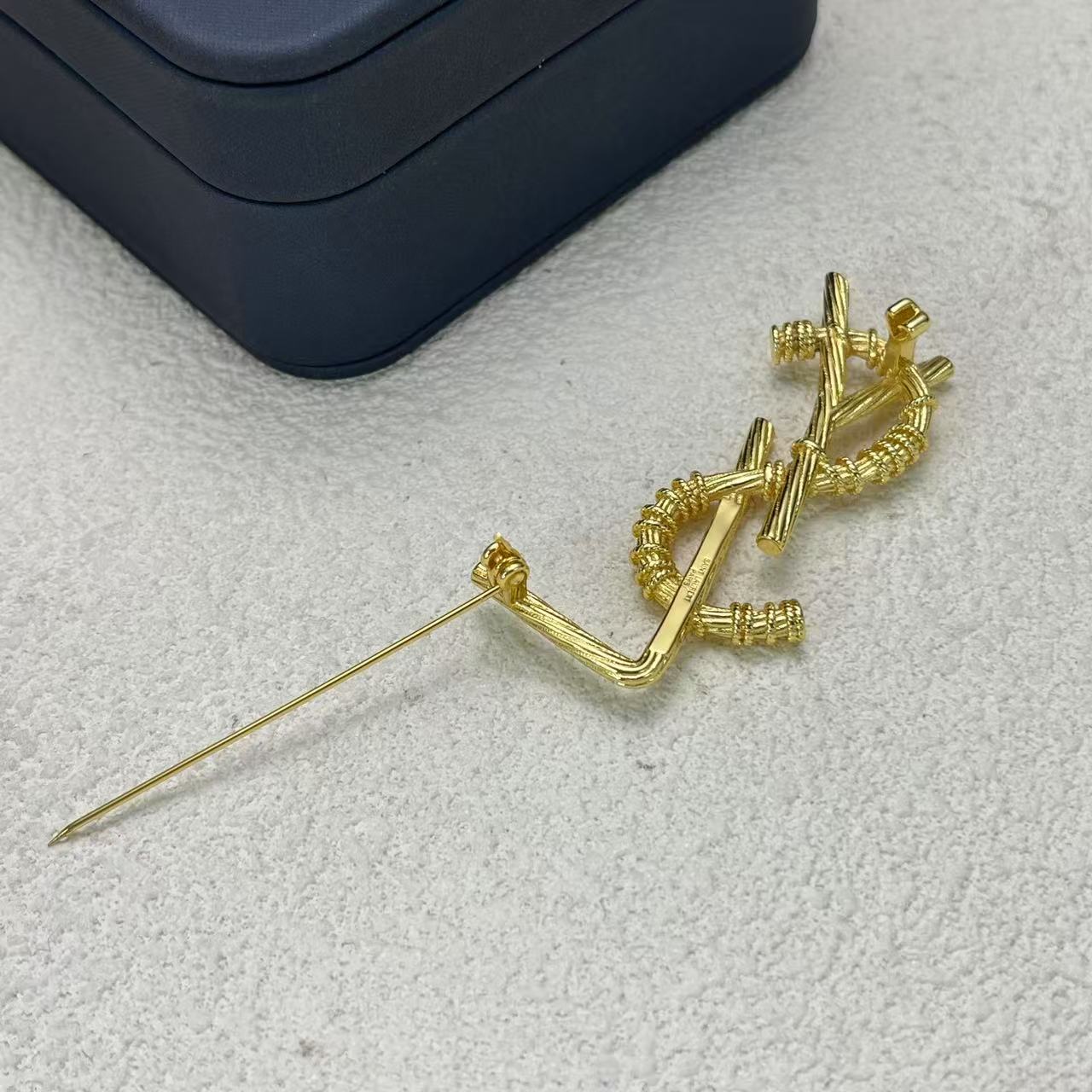 LuxluxHouse Low Price And High Quality Accessories YSL