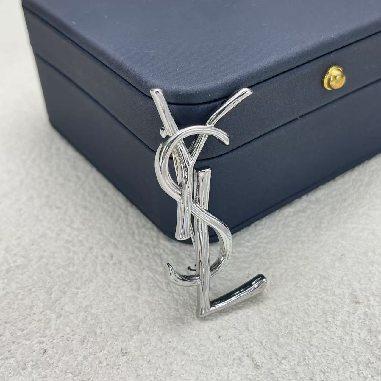 LuxluxHouse Low Price And High Quality Accessories YSL