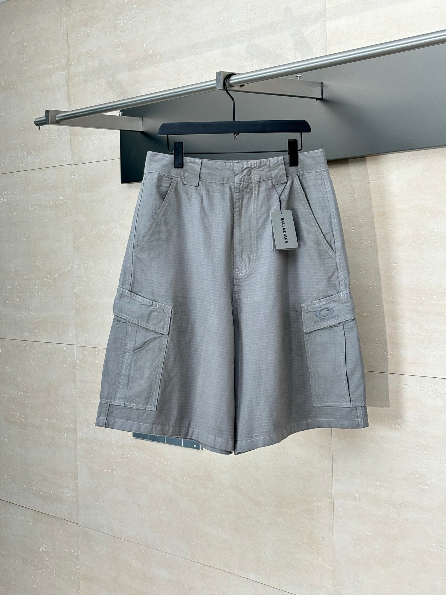 LuxluxHouse Best Quality Clothes Balenciaga Pants