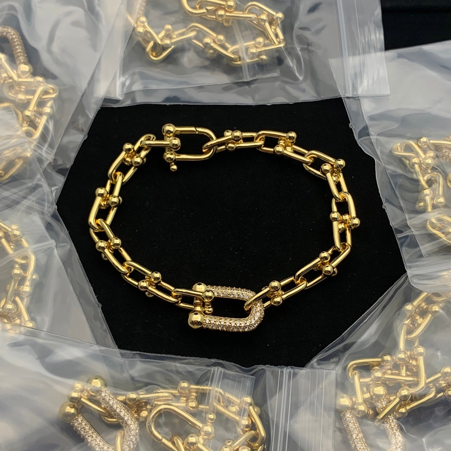 LuxluxHouse Low Price And High Quality Accessories Tiffany