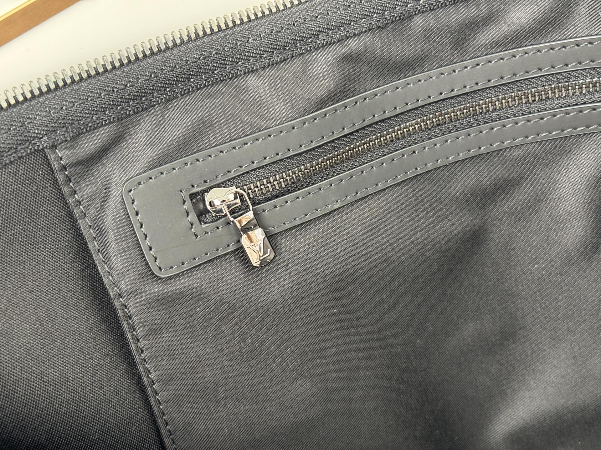 LuxluxHouse Best Quality Bags Louis Vuitton Men