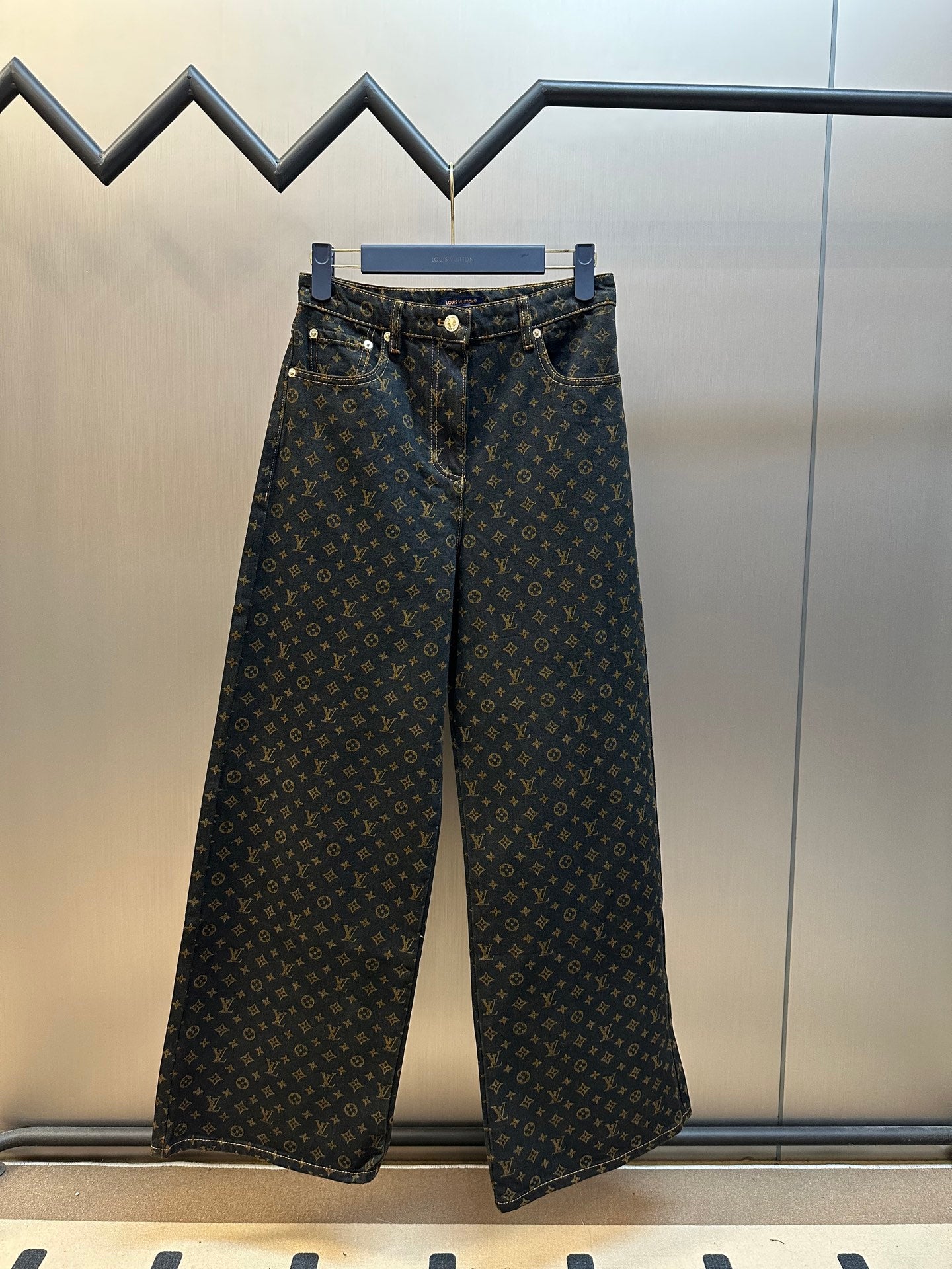 LuxluxHouse Best Quality Clothes Pants Louis Vuitton