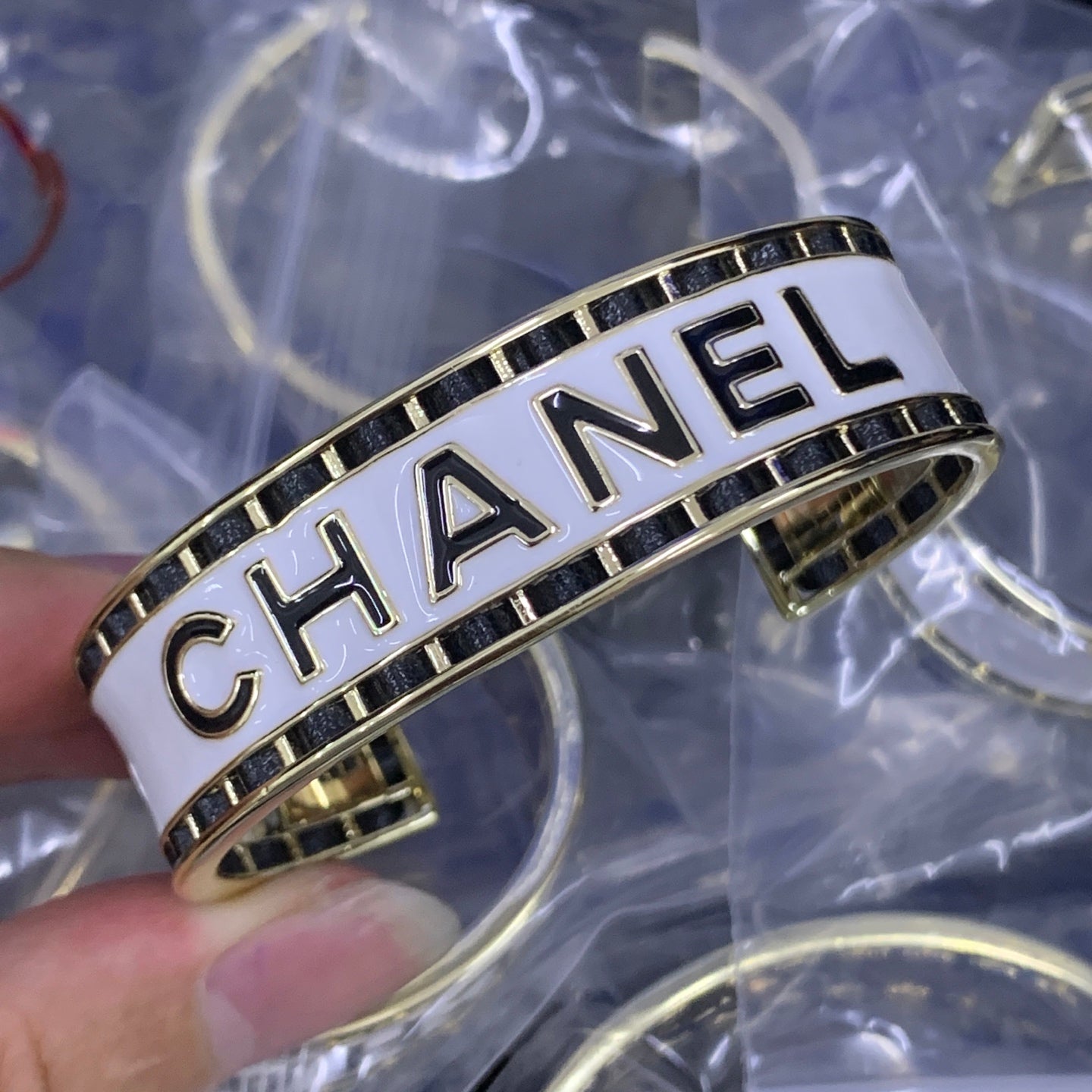 LuxluxHouse Low Price And High Quality Accessories Chanel