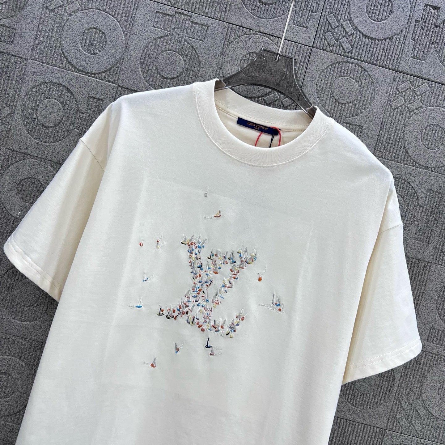 LuxluxHouse Best Quality Clothes T-shirt Louis Vuitton