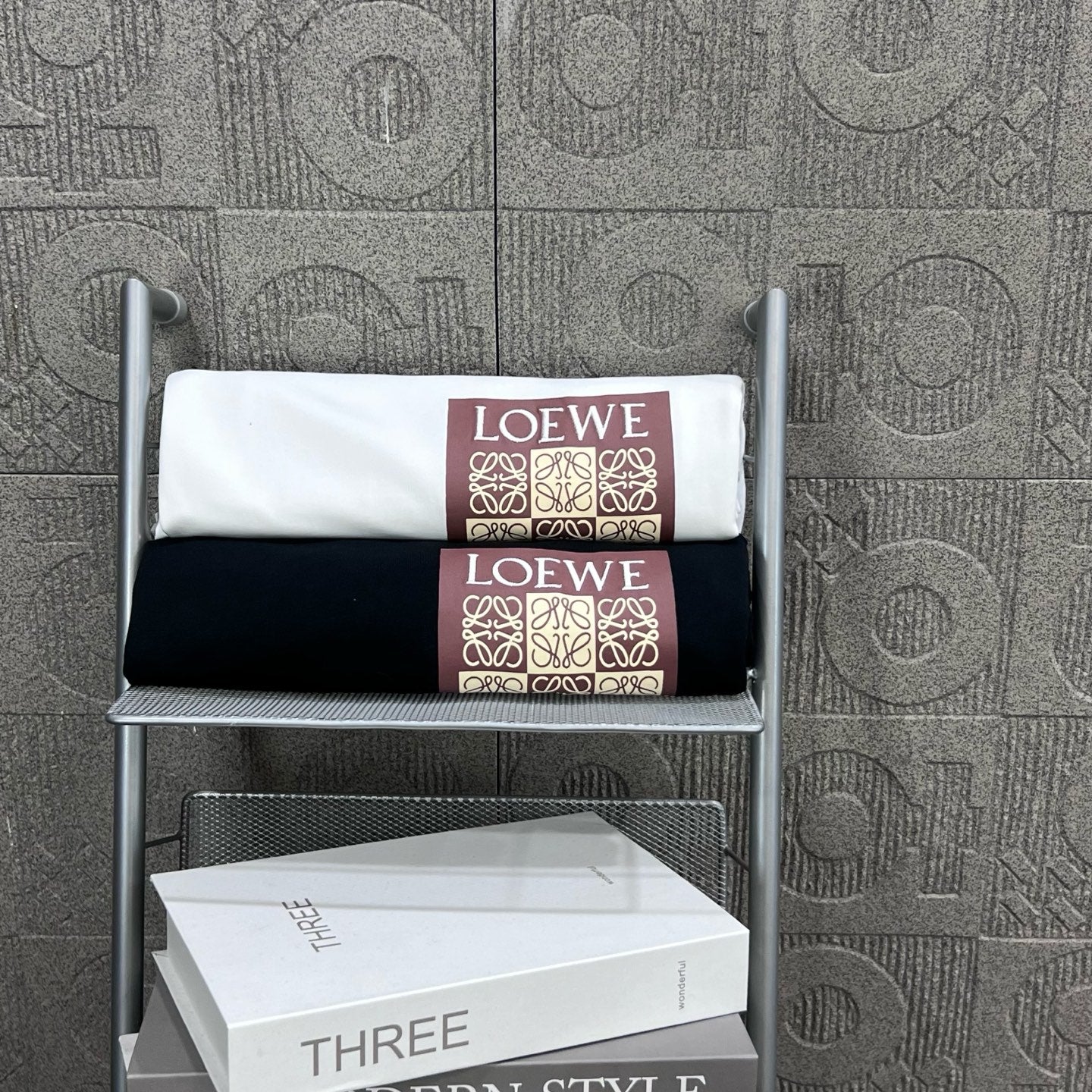 LuxluxHouse Best Quality Clothes T-shirt Loewe