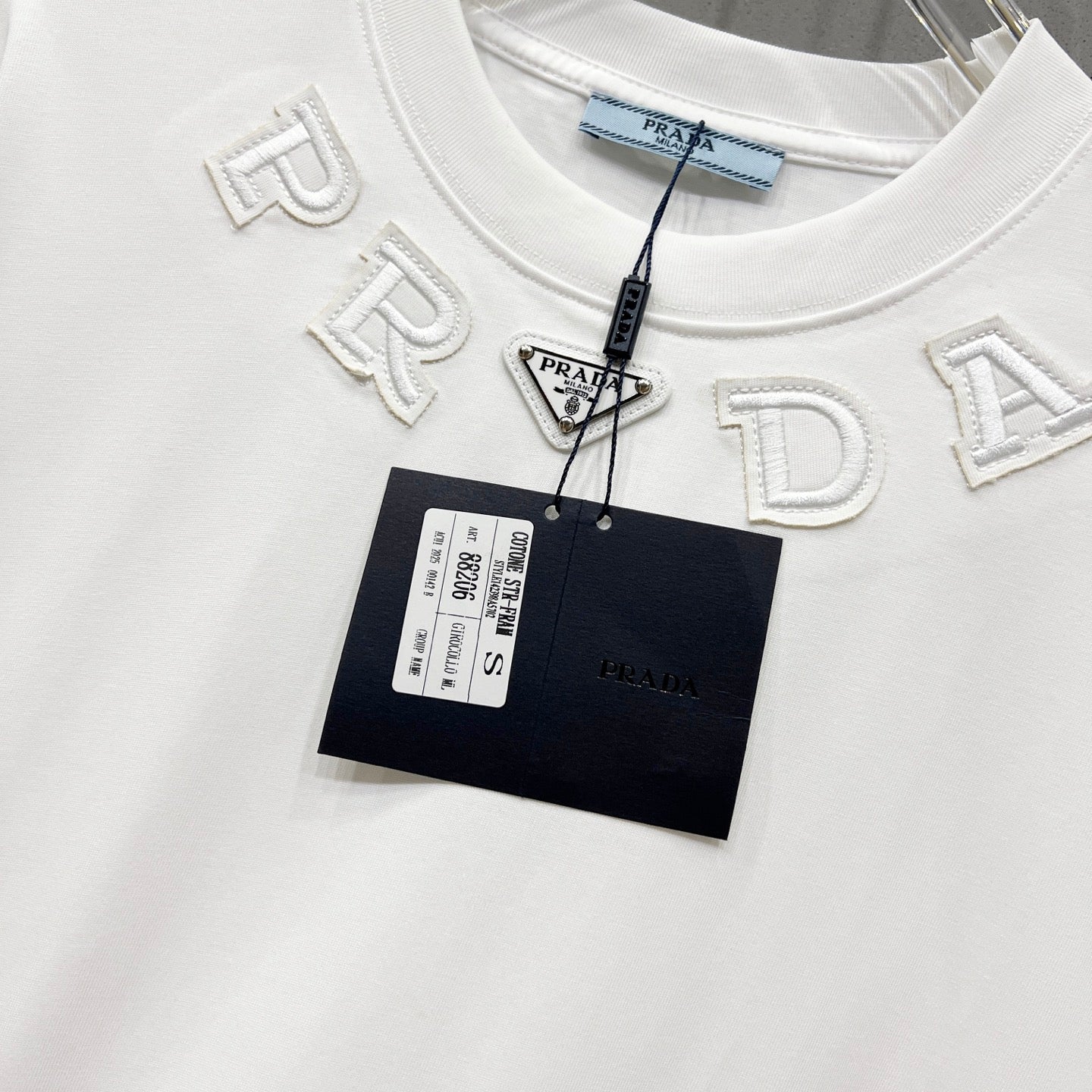 LuxluxHouse Best Quality Clothes T-shirt Prada