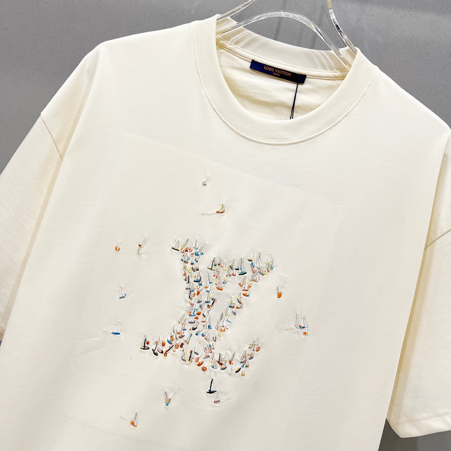 LuxluxHouse Best Quality Clothes T-shirt Louis Vuitton