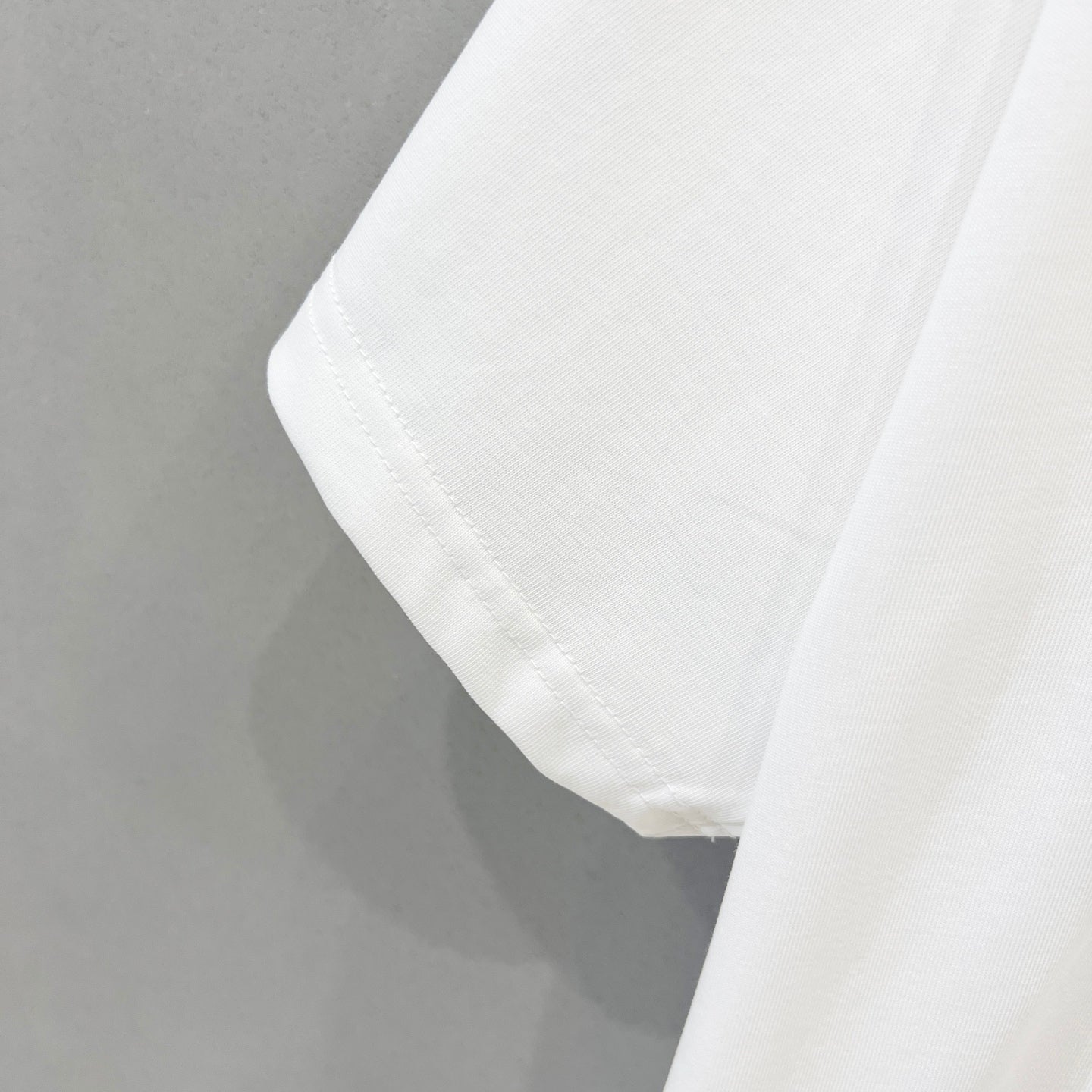 LuxluxHouse Best Quality Clothes T-shirt Loewe